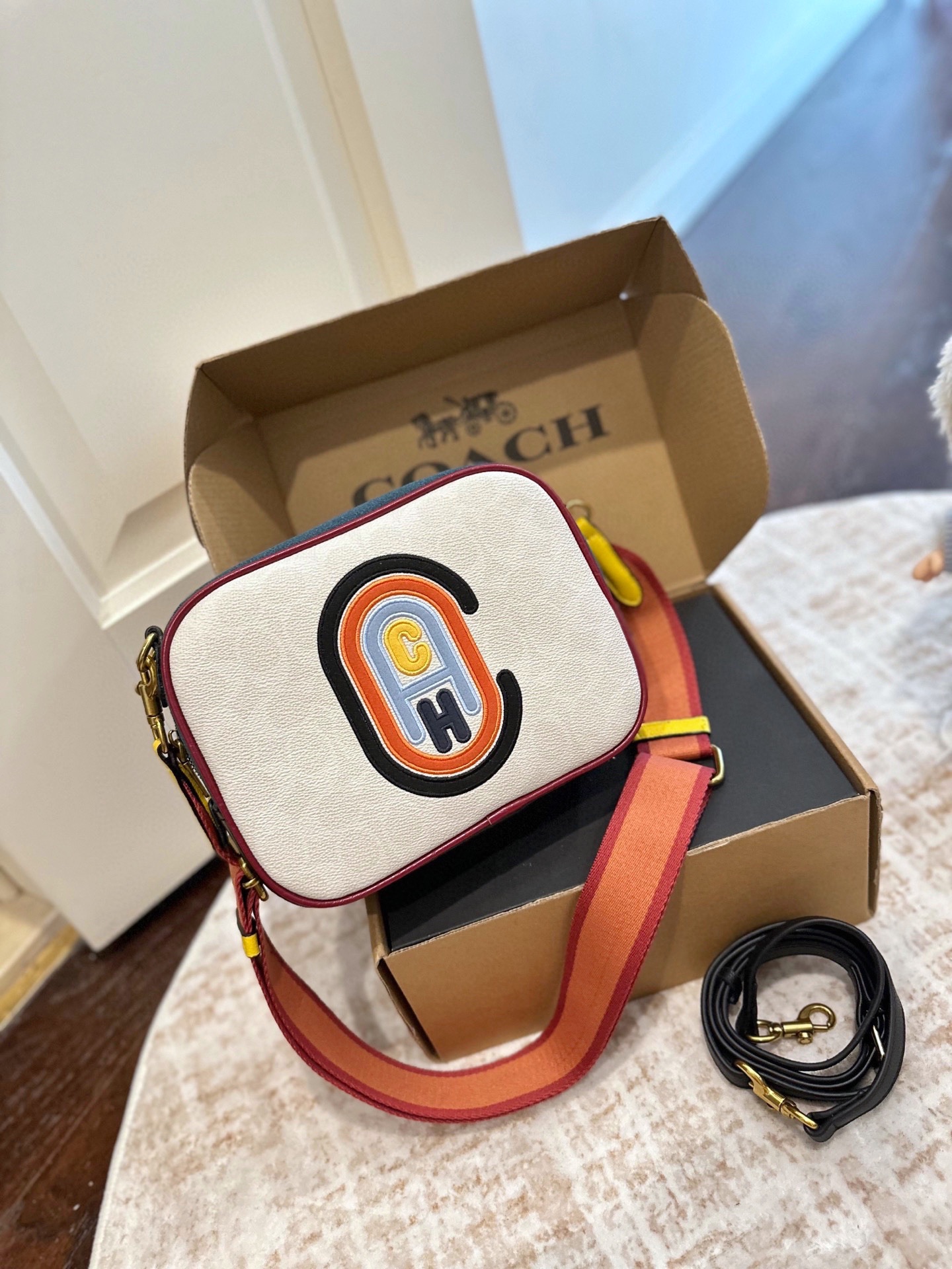 Empaque de caja de regalo, incluye dos correas. Coach, nuevo modelo de edición limitada con insignias. Bolso …