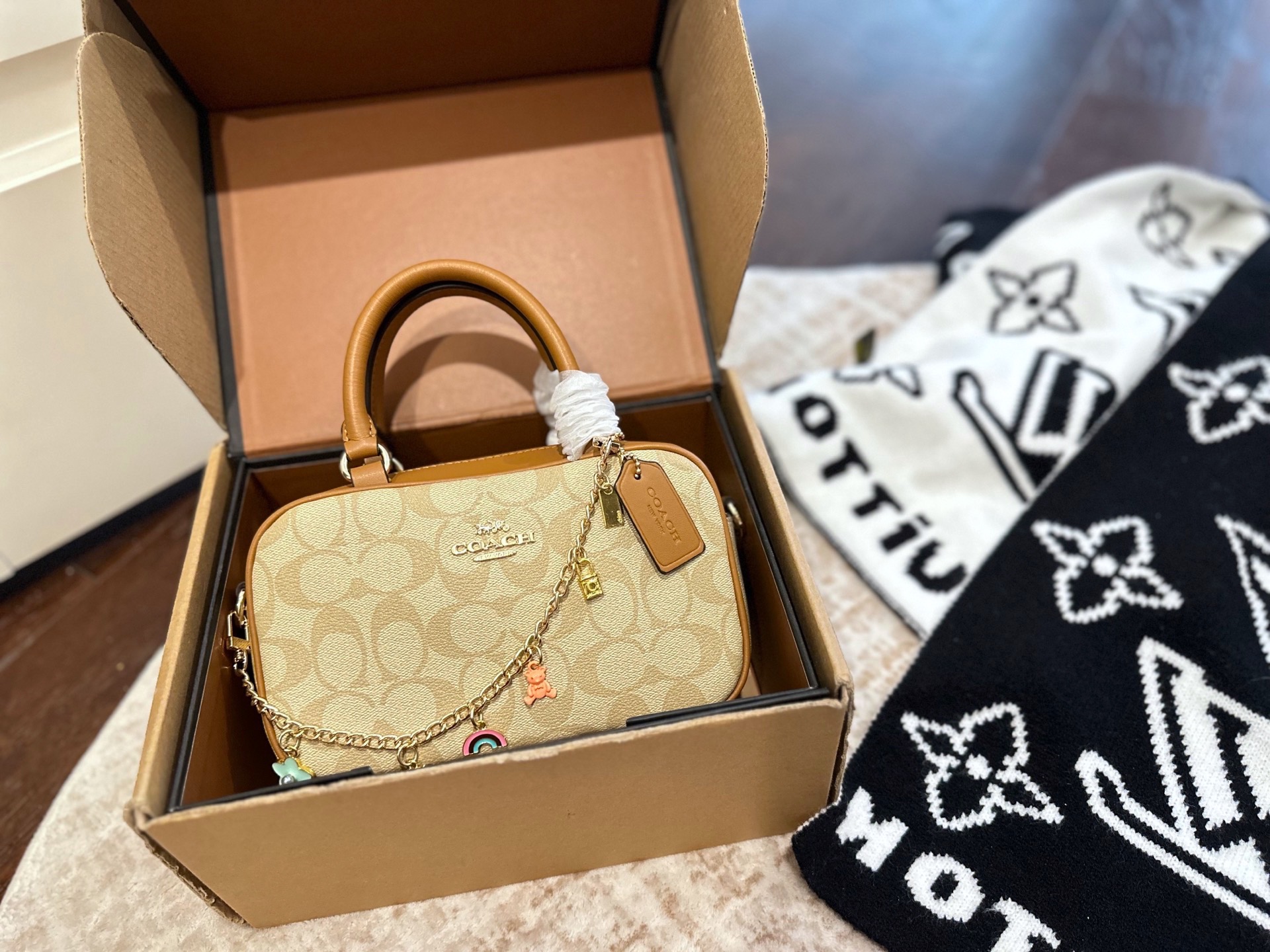 Empaque de regalo coach COACH Nuevo bolso de edición limitada con insignias! Bolso de cámara cruzado con bolsa de mano …