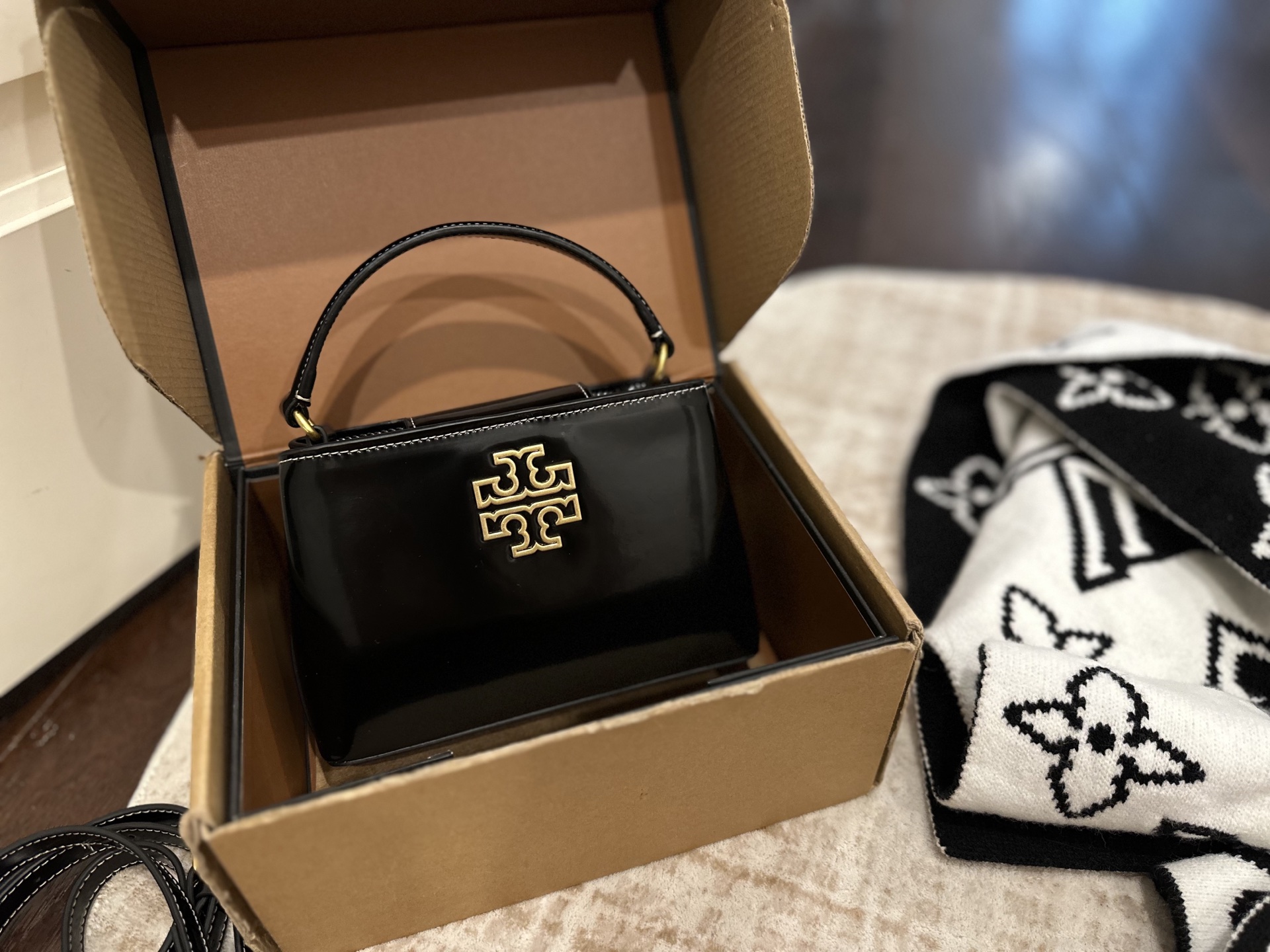 _dcX9sggN3b1rIVrFHSbOoFkdSvE8awavmVRCh6A