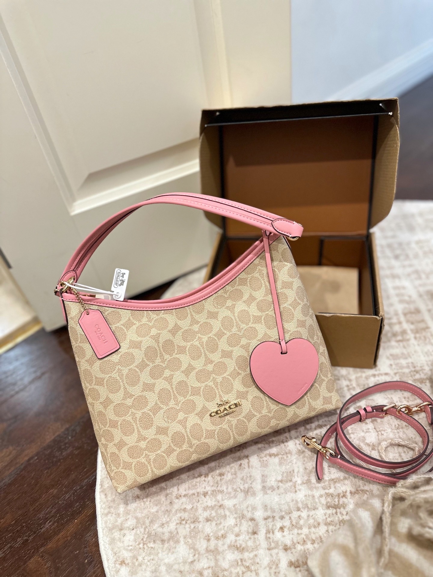 _dlh9sPw9HG0lE6R_Wn56QTfD9SLbdQoUBSFyNkA