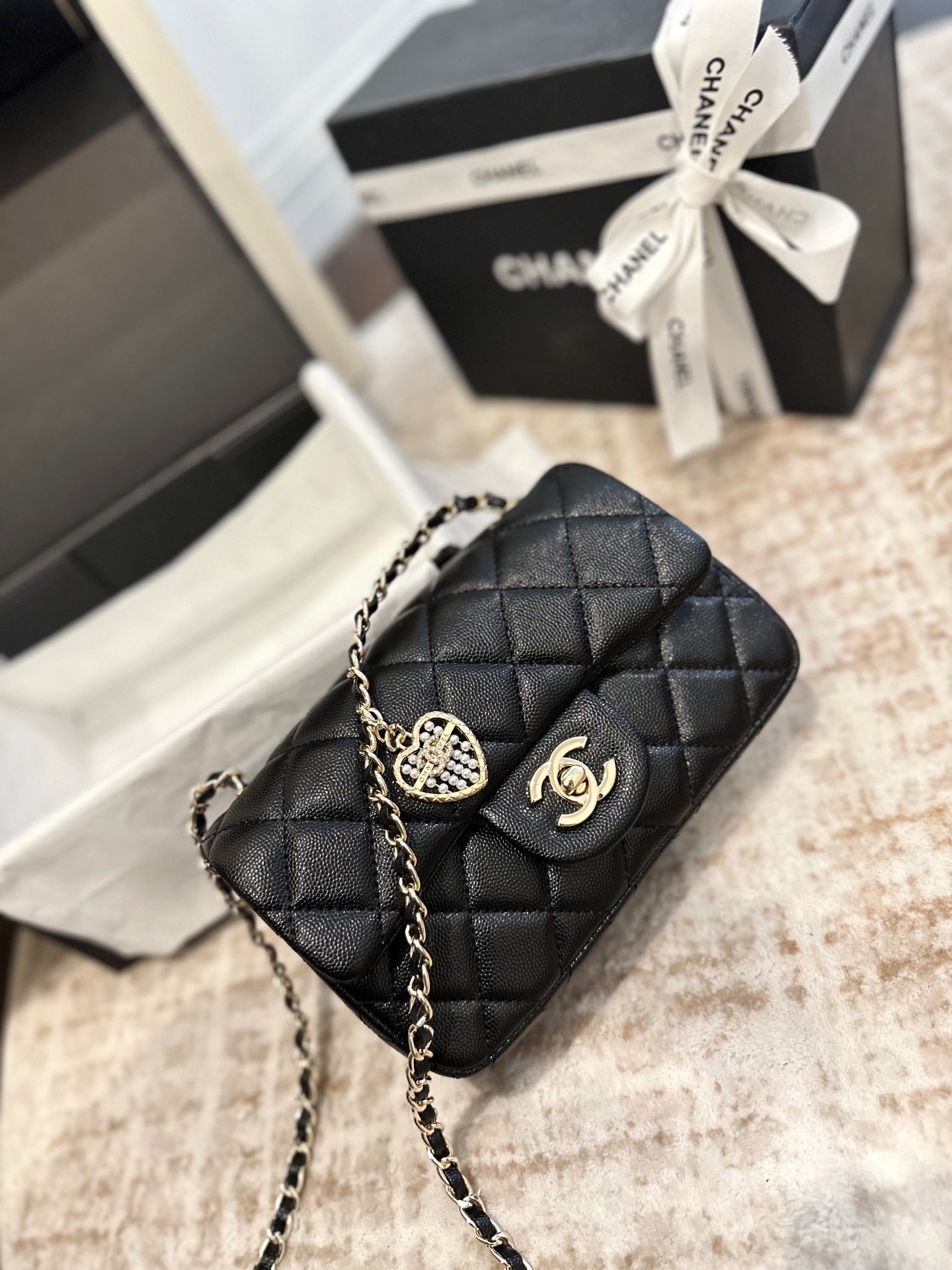 _duB9sWsfdX_P-F7vu0-BbQouifFSnY016BkwHYw