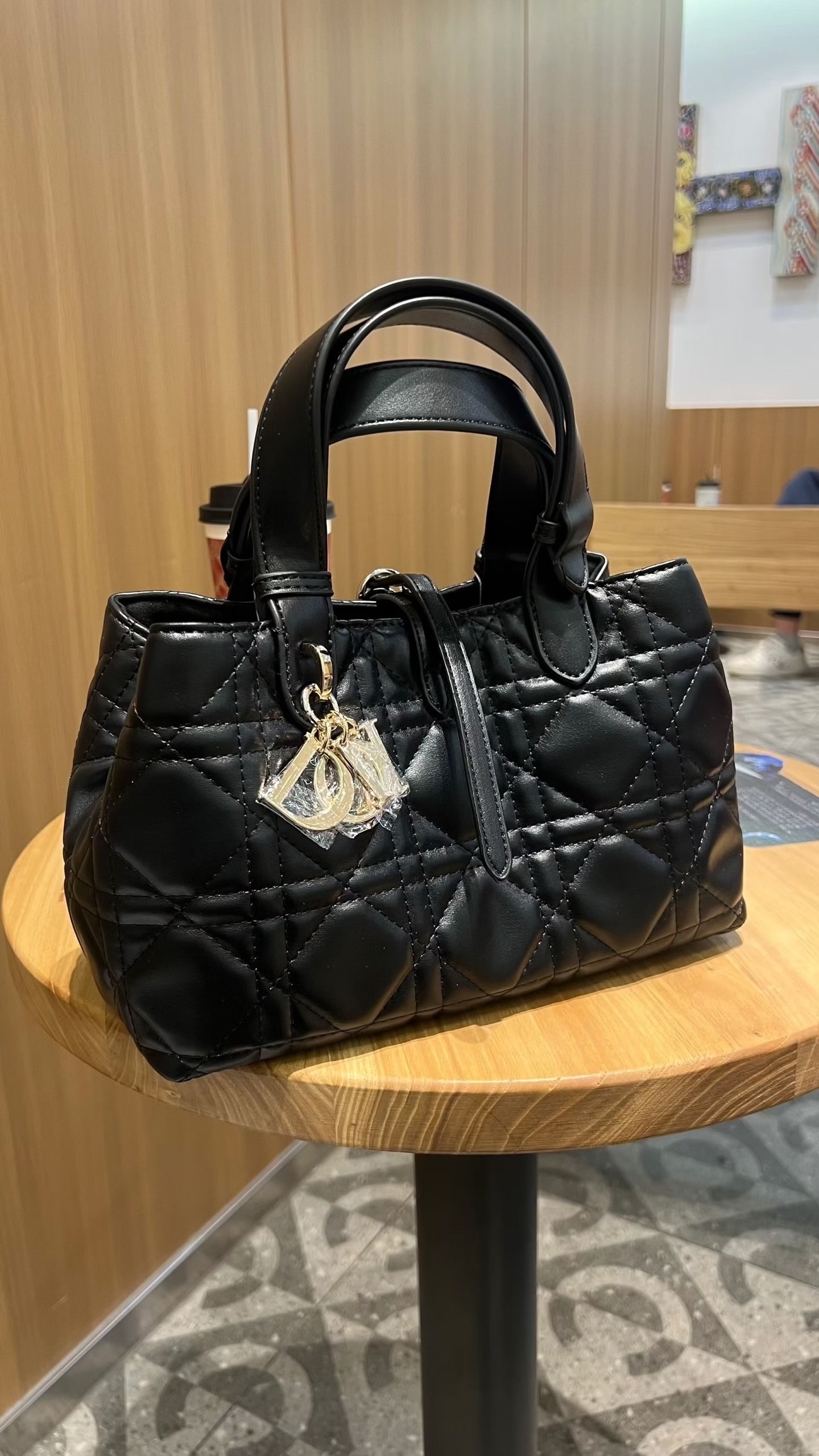 _dol9sEv_ECnUt02XWqMDn2FhK0_f68HLmspLHLQ