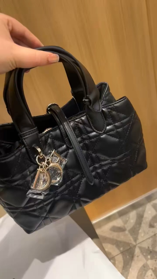 _ddK9sV2cJ8qRQbZbY7BxQ0634zdjbAMjUOTpBQg