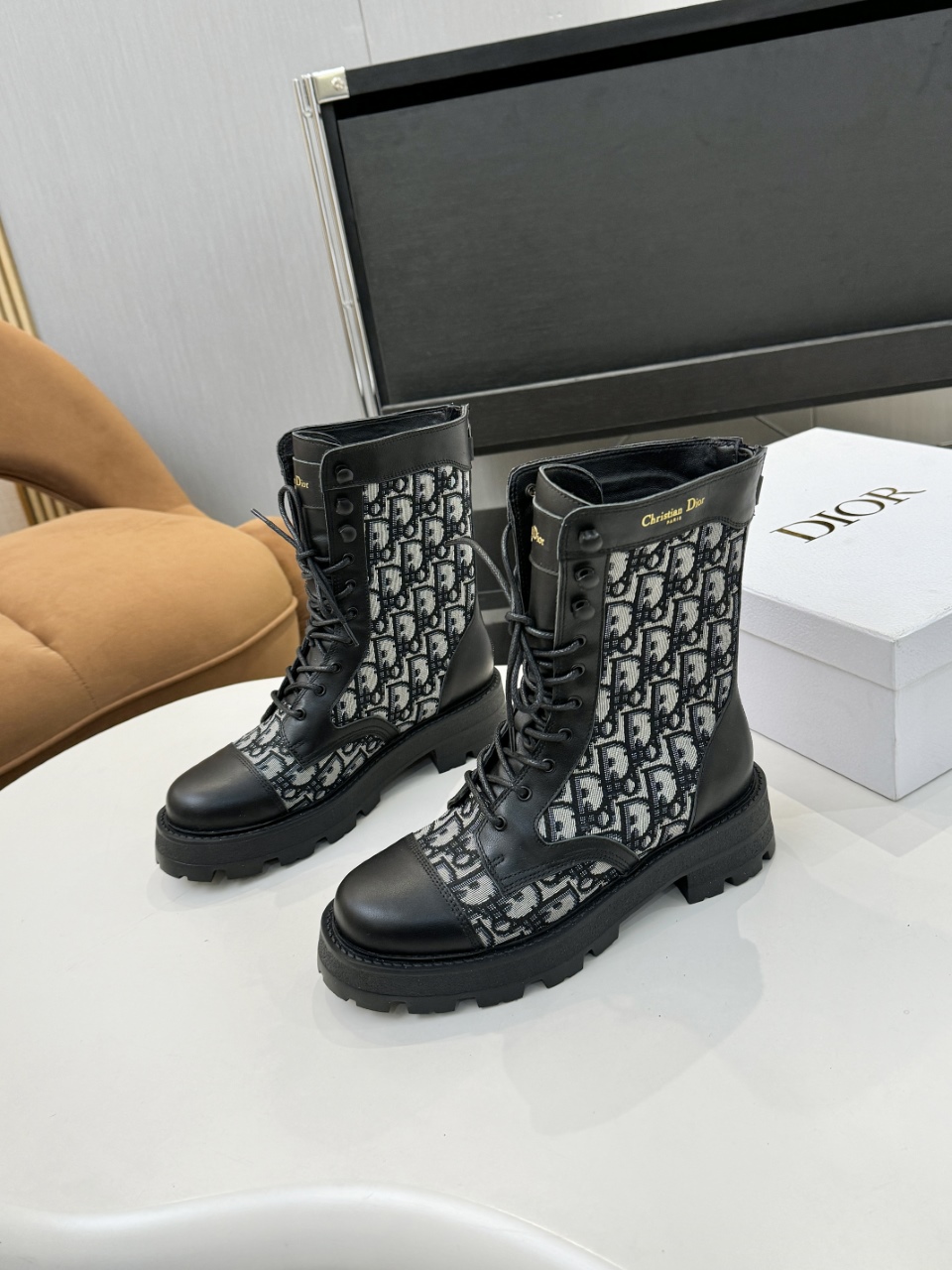 _duq9sMCA2kgsik-FdpC2AMb6sJ_NvpFwKsCMqig