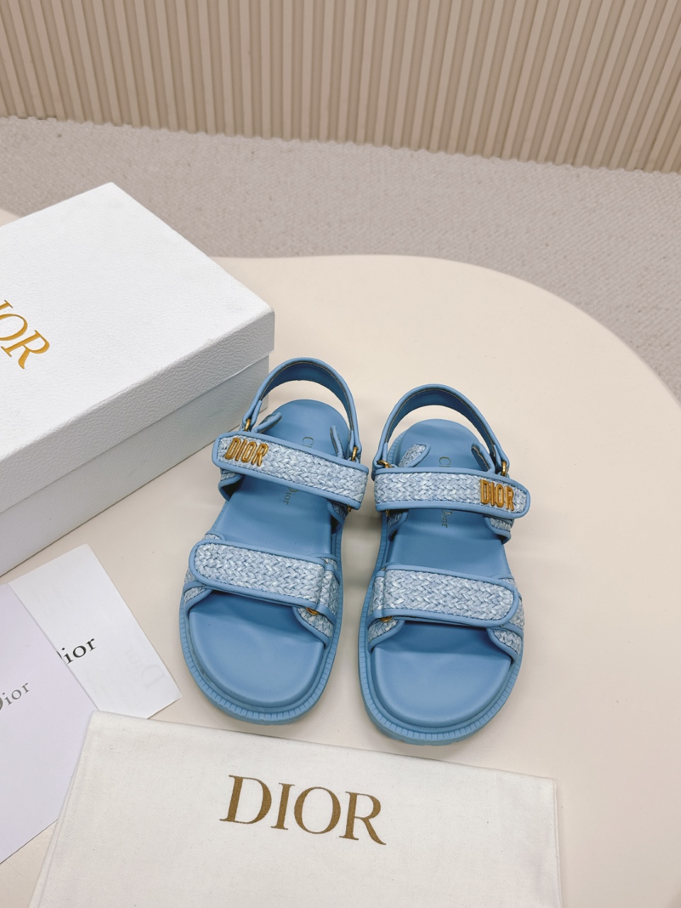NO:261147,High-end electric embroidery DIOR latest sandals This mixed sheepskin DiorAct sandals are stylish. They are made of extra light and comfortable leather with an insole that fits the foot. The upper strip is made of Velcro and is decorated with a gold-faced metal 