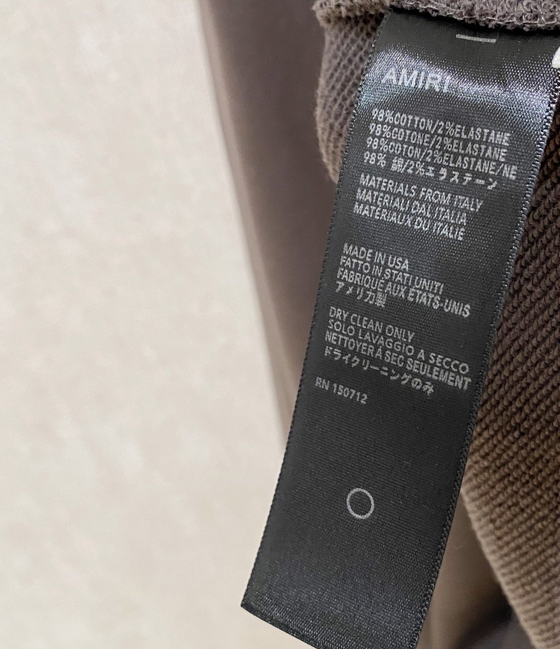 AMR 2025FW秋冬新品 休闲连帽卫衣 高端气质型必入的极品款式，一款极具腔调感与魅力的单品！细节精