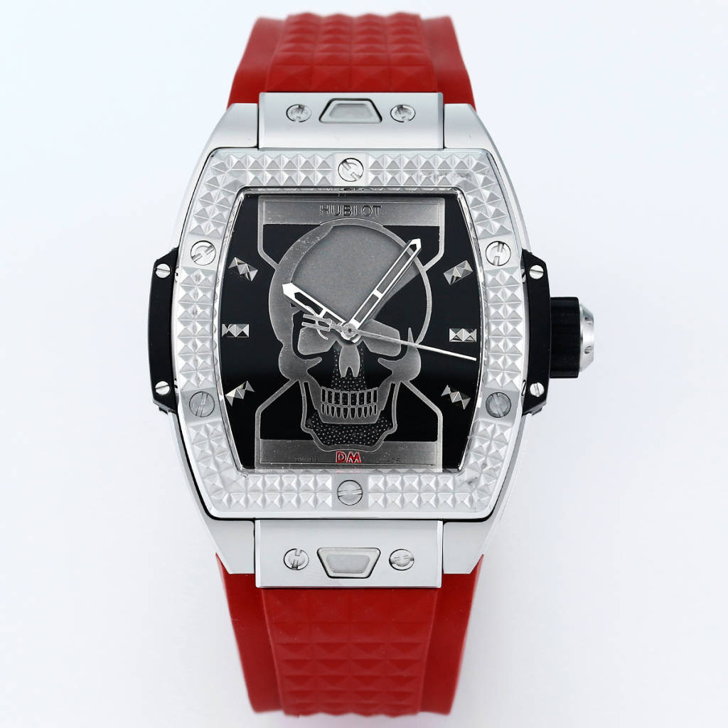 NO:148572,Unified TW's new product launch Hublot HUBLOT&Depe che M pde band's limited edition watch debut. TW exclusively launched the strongest 1:1 perfect replica. Parameters are synchronized with the authentic product. The size chart is 42mm thick 13.8mm synchronizes the authentic size. The original movement is synchronized with exclusive custom fully automatic mechanical movement. The mirror double-sided sapphire glass mirror. The hourglass beads inside the dial are made of ceramic black beads. The strap is imported fluoroelastic strap. The buckle is steel folding buckle.19860909统一 TW新品首发宇舶表HUBLOT&Depe che M pde乐队联名腕表限量款首发 TW独家首发打造最强1:1完美复刻.参数与正品同步 尺寸表经42mm 厚度13.8mm同步正品尺寸 机芯原装同步独家定制全自动机械机芯 镜面双面采用蓝宝石玻璃镜面 表盘内部沙漏珠子采用陶瓷黑色珠子 表带进口氟橡胶表带 表扣精钢折叠扣,,Watch