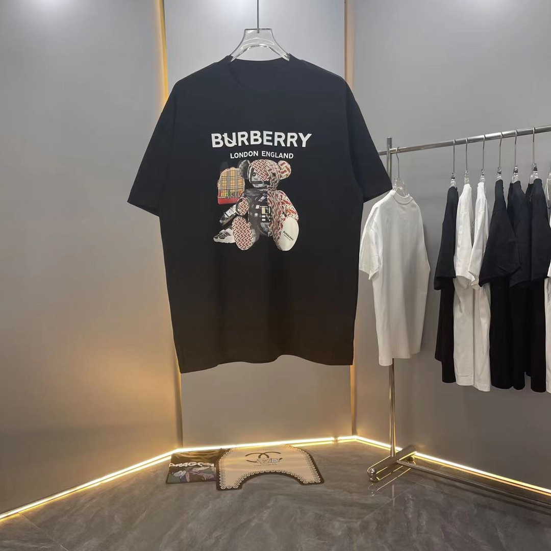 【Alta calidad】Burberry 巴宝莉 2024ss algodón puro, última camiseta de cuello redondo de manga corta, diseño de gran estamp…