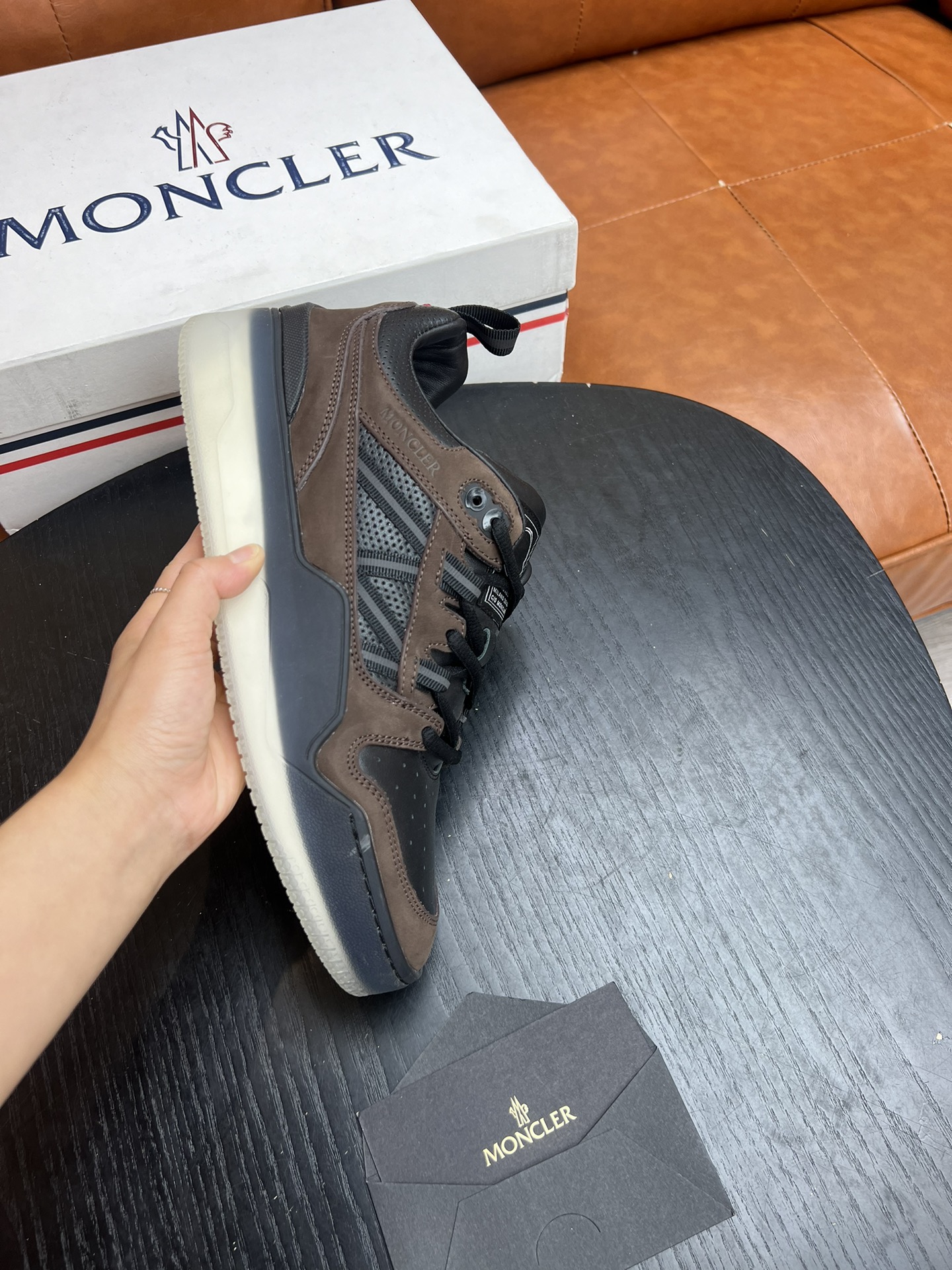 Zapatillas Moncler/Moncler auténticas Las zapatillas bajas Pivo son unas zapatillas urbanas informales inspir…