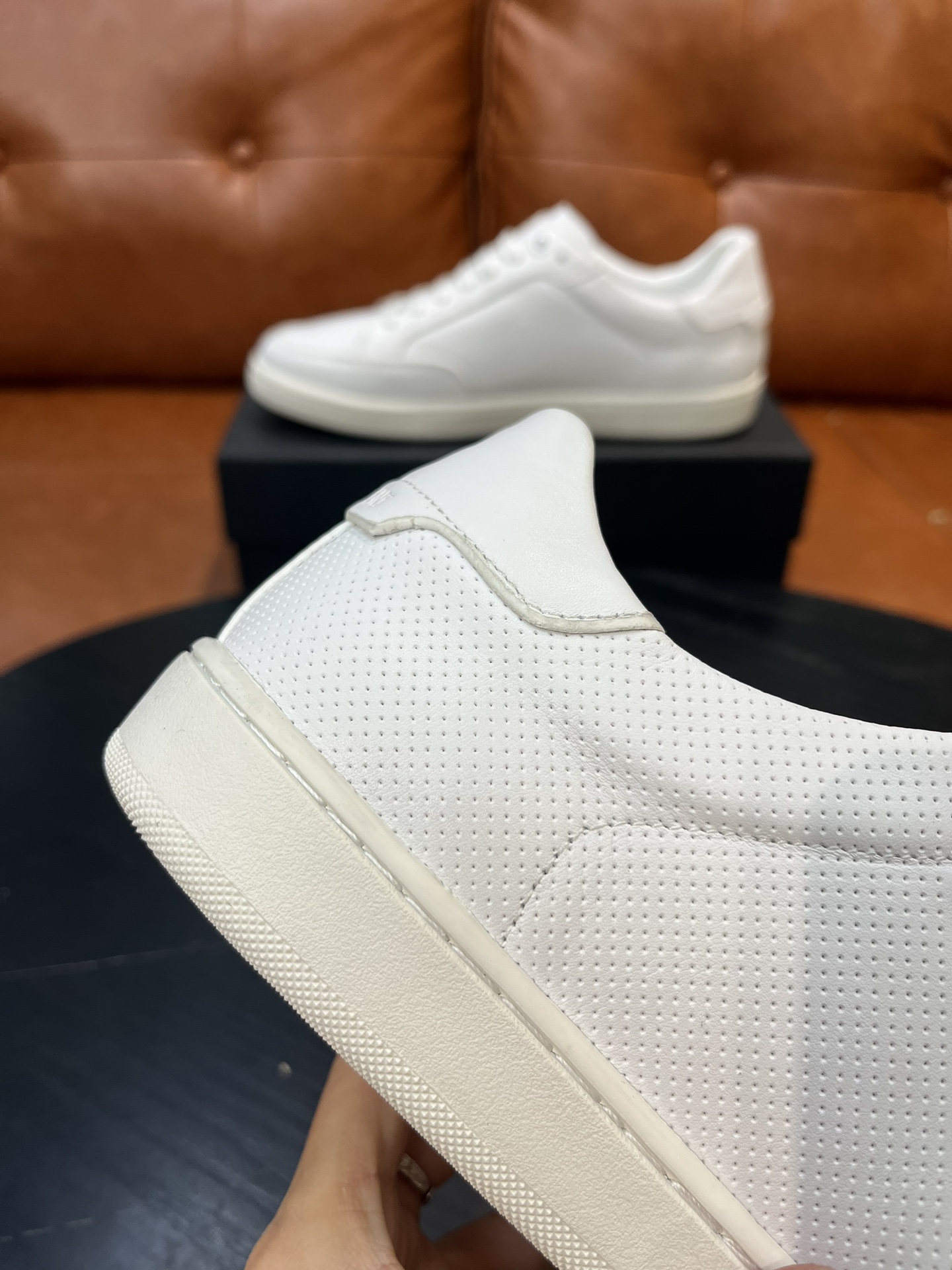 Yves Saint Laurent White Leather Court Classic SL/06 Embroidered Sneakers 6 i1715597760 9130 0