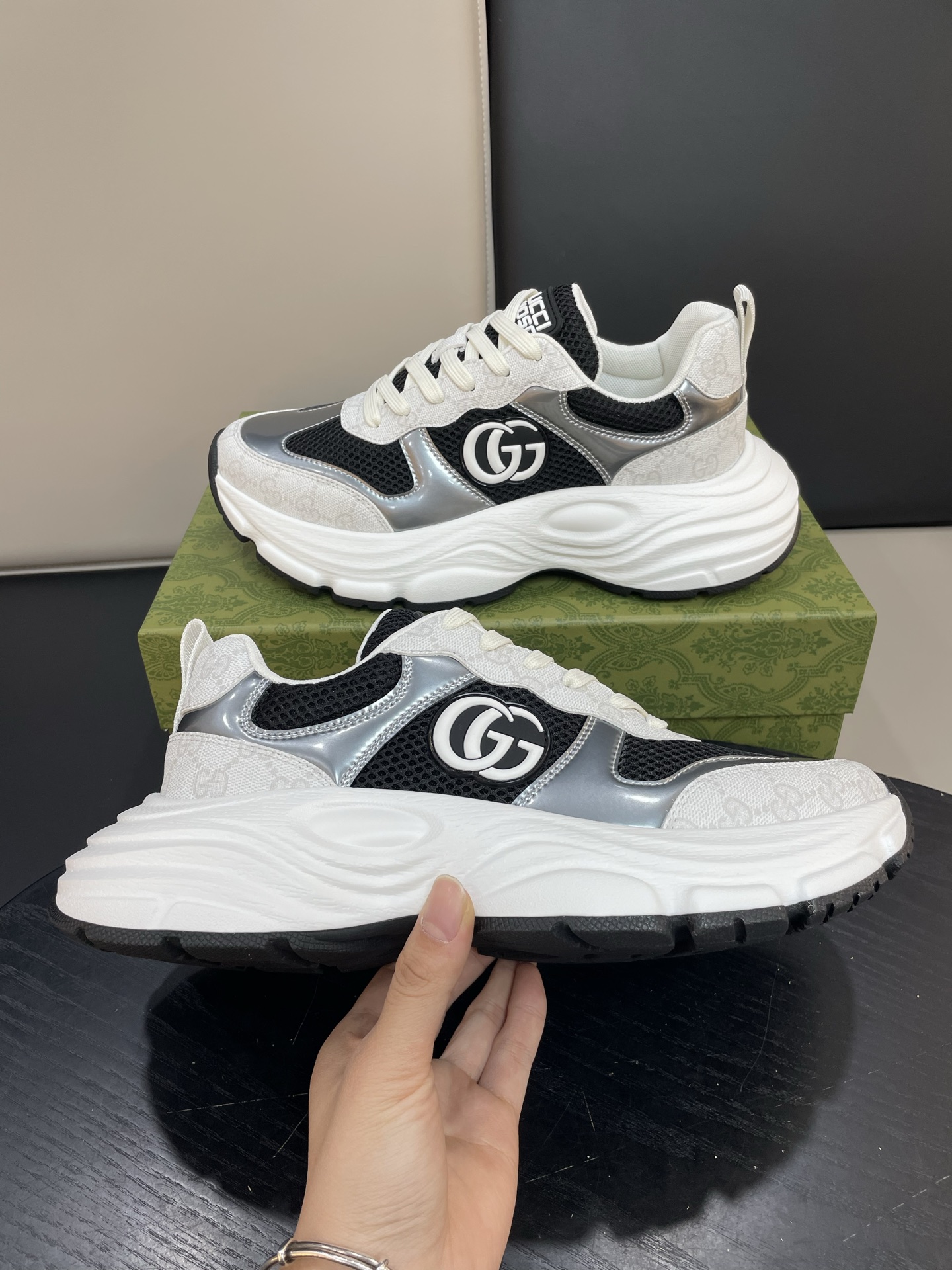 Gucci Women's Ultrapace R Sneakers in White GG Supreme Canvas and Silver Trim 8 i1744184466118 2453 0 6