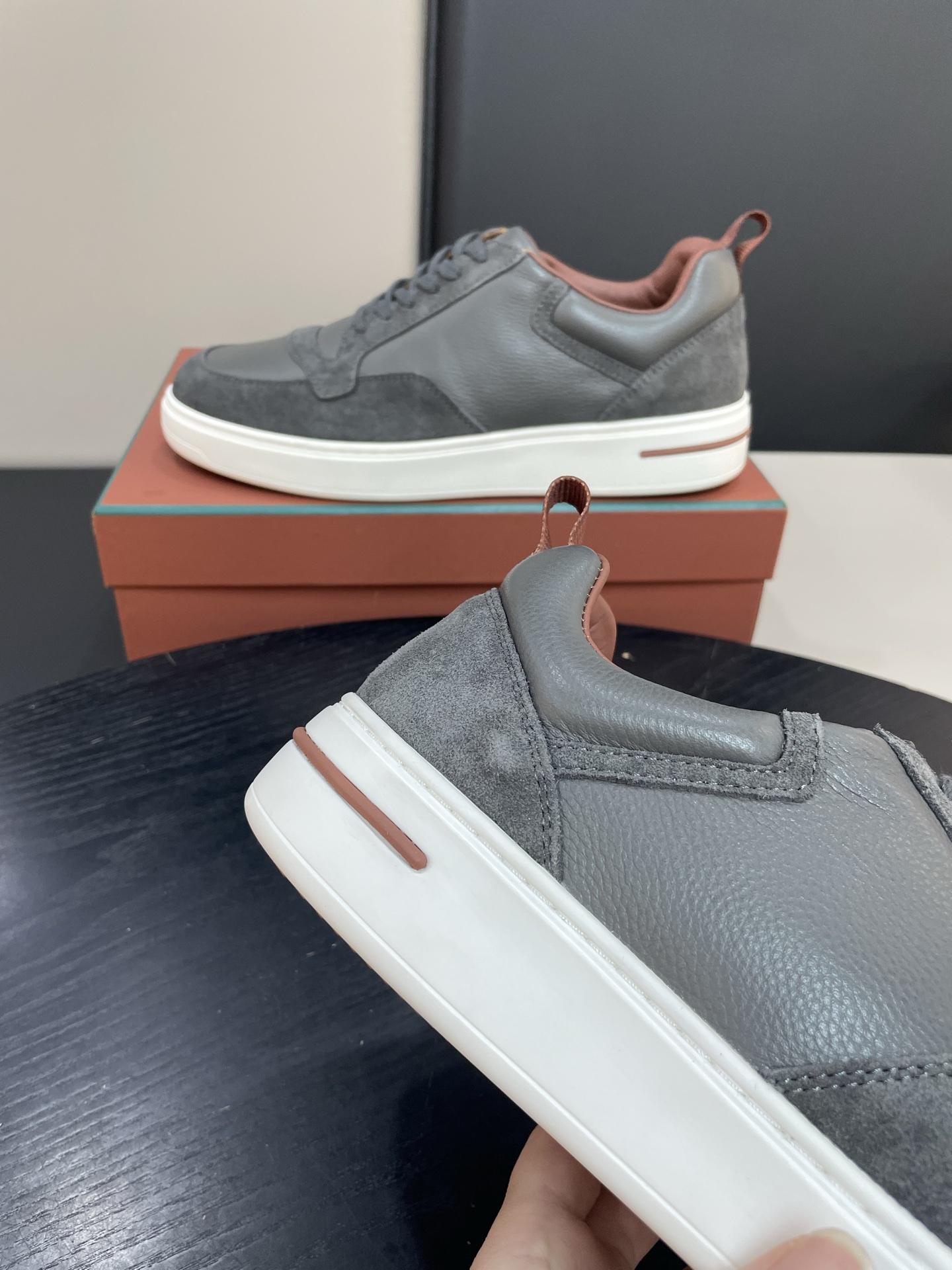 Loro Piana Weekend Walk Sneakers: Luxurious Comfort & Stylish Design 6 i1755252659446 179 0 4