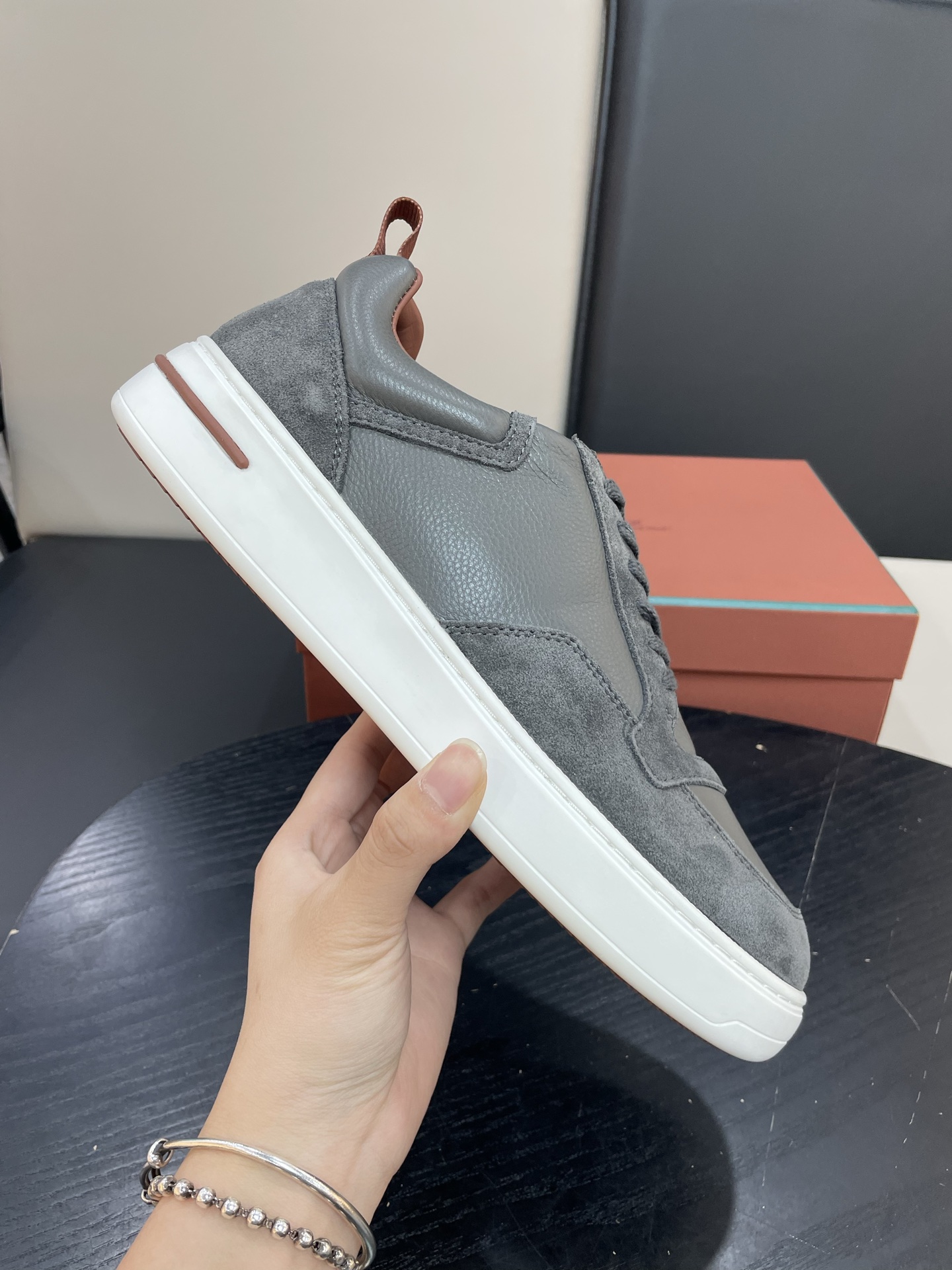 Loro Piana Weekend Walk Sneakers: Luxurious Comfort & Stylish Design 2 i1755252661640 7814 0 0