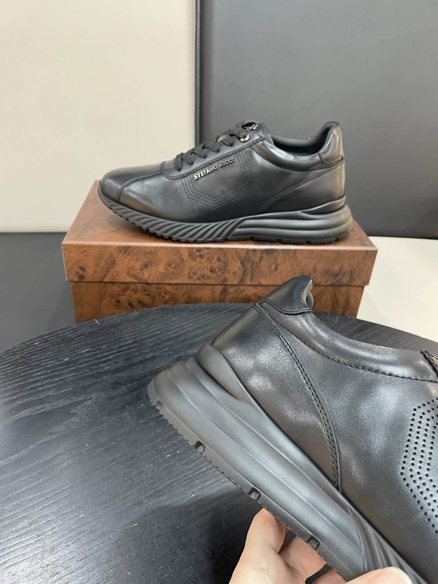 Stefano Ricci Men's Black Leather Lace-Up Sneakers - Comfortable & Lightweight 6 i1755505045725 5014 0 4