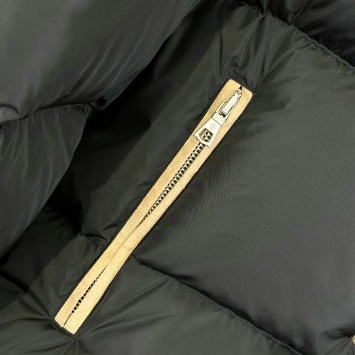 Moncler x Palm Angels 短款羽绒服 - 前衛的流线型デザイン