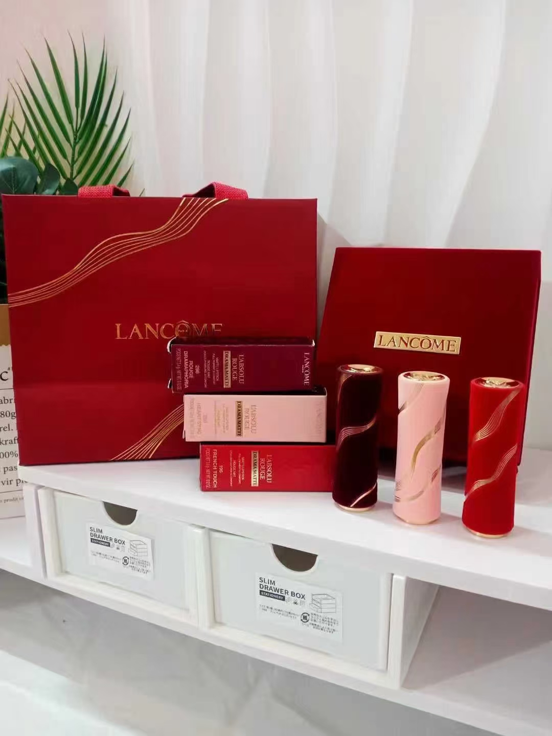 150. Set de lápices labiales de edición limitada Lancôme 🔜 calidad 1:1❗️ Nuevo set de regalo de lápices labiales de ed…