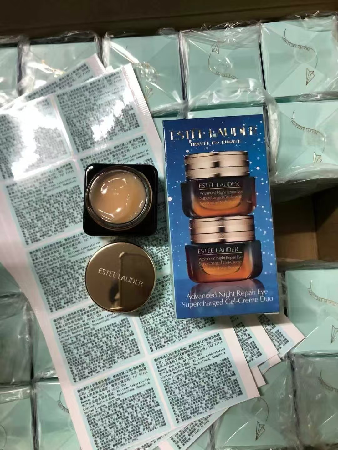 60. 25 Version Estée Lauder Anti-Blue Light Eye Cream 15ml 120. 25 Version Estée Lauder Anti-Blue Light Eye Cream Two-P…