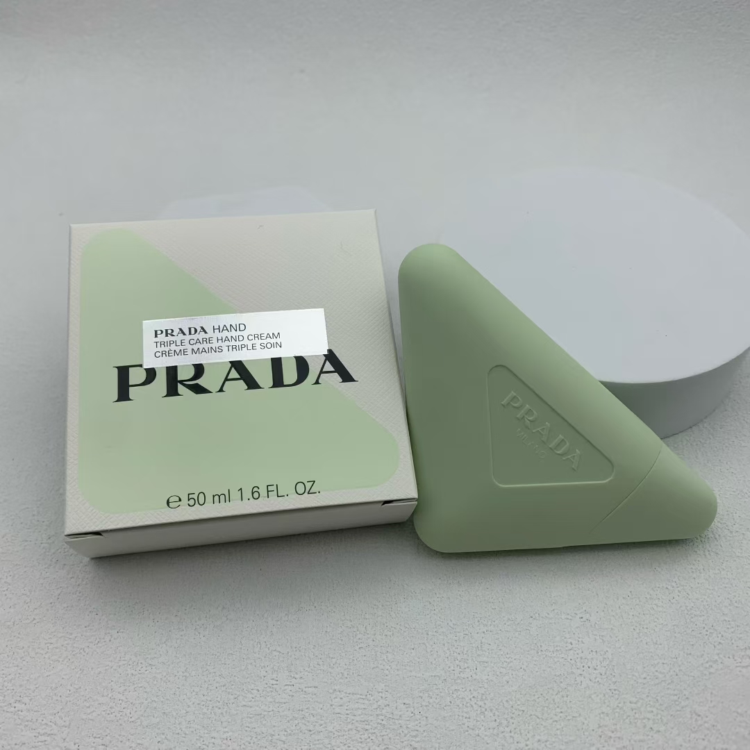 45. Crema de manos PRADA 50ml/versión Mingtong 🔜 versión Mingtong. Alta calidad❗🇮🇹PRADA/crema de manos PRADA 50ml fe…