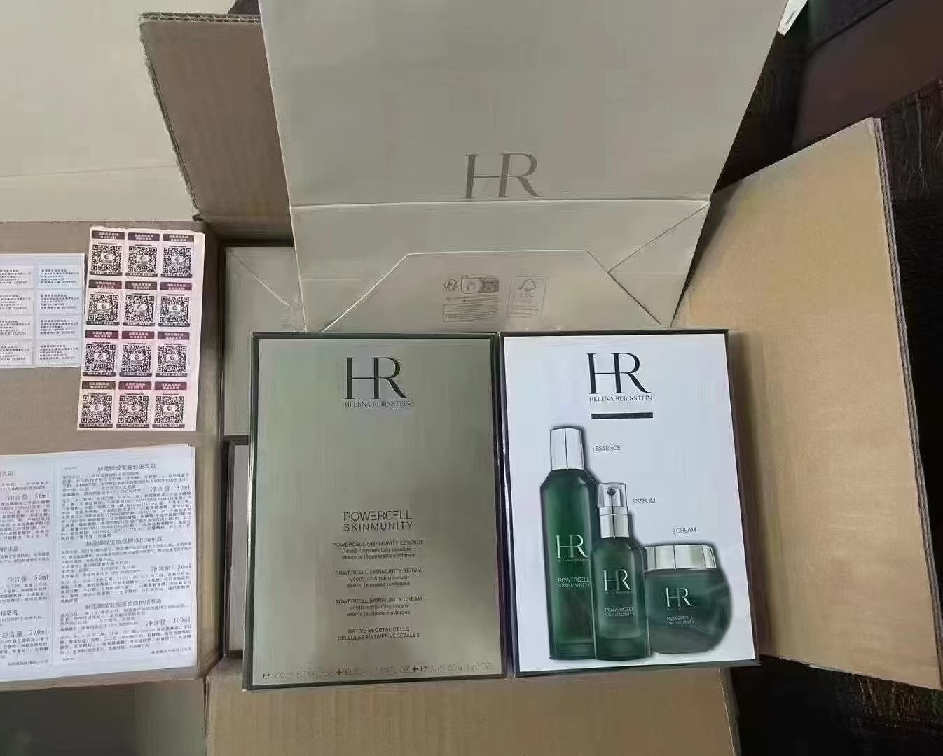230. Set de 3 piezas HR/Helena Rubinstein Green Caviar/Edición Mingtong 🔜 Edición Mingtong. ¡Alta calidad! 🇫🇷 HR/Hel…