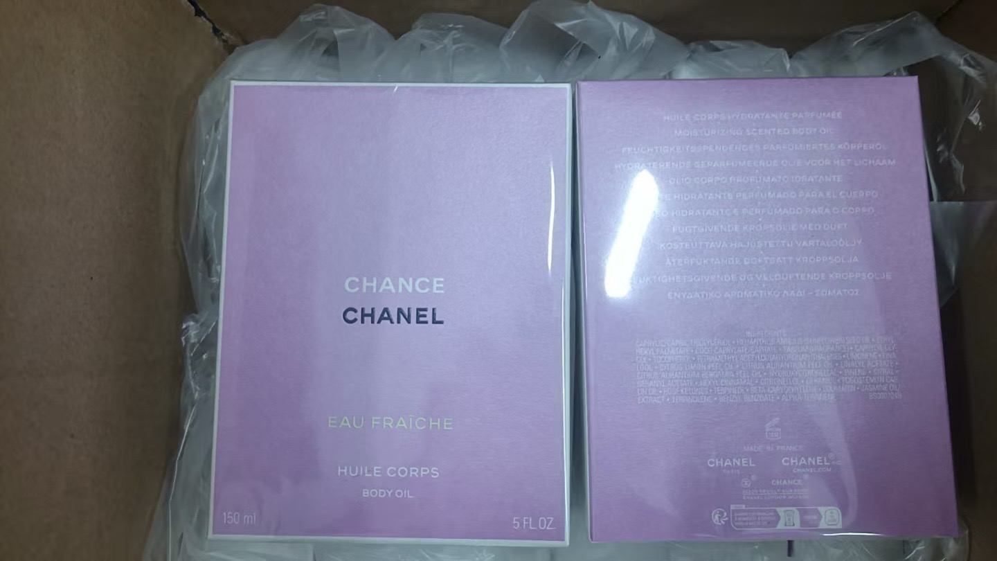 72。香奈儿绿邂逅精华油150ml/明通版 🔜 明通版.高质量❗ 🇫🇷CHANEL香奈儿绿色邂逅精华油150ml 独家私模 细节全对版 市面最高版本 打48 配中文标 现货供应🔥