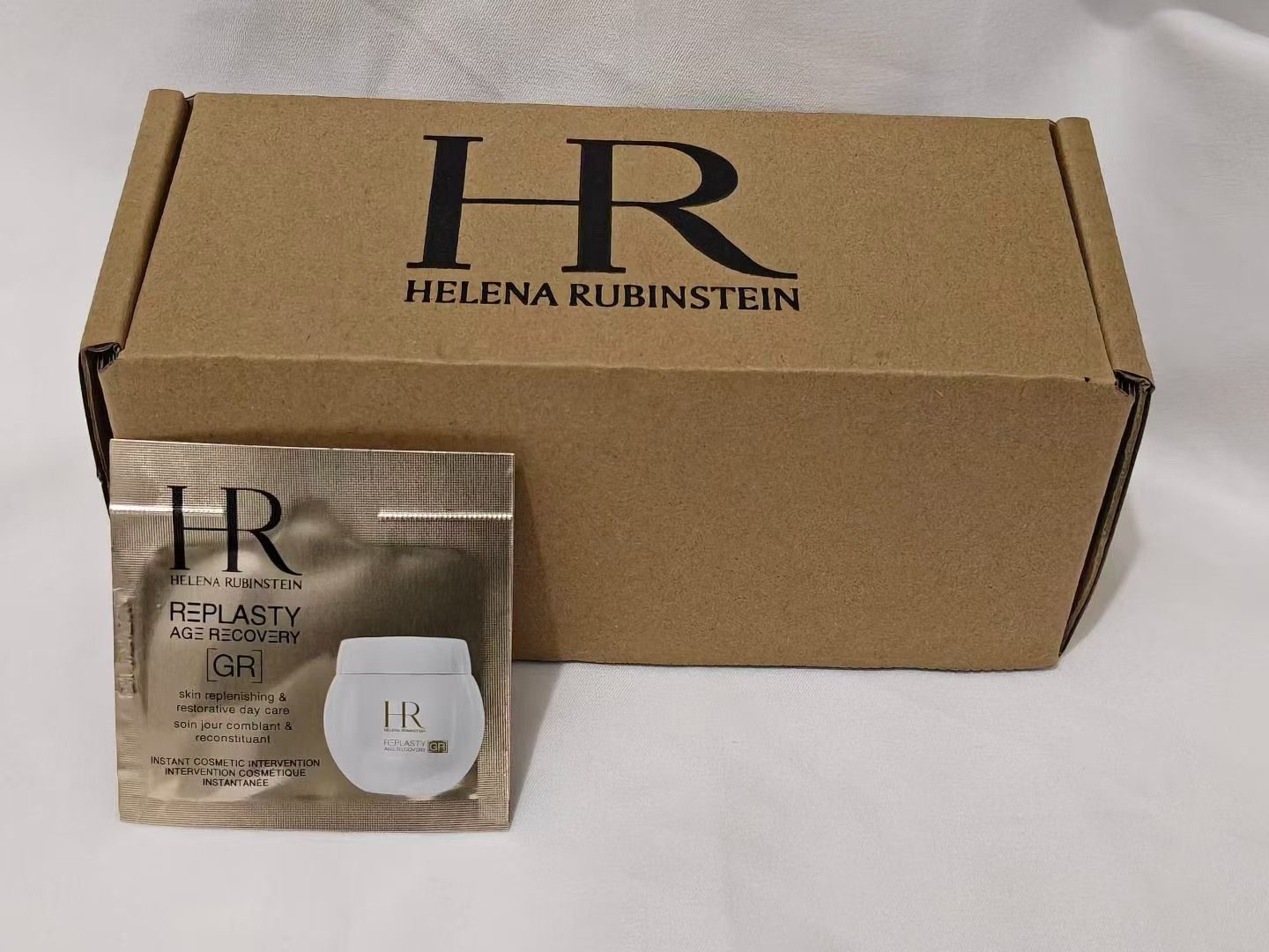25. HR Helena Rubinstein Crema GR Blanca 1.5ml/10 sobres 🔜 Versión Mingtong. ¡Alta calidad❗️Nuevo producto con ventaja…