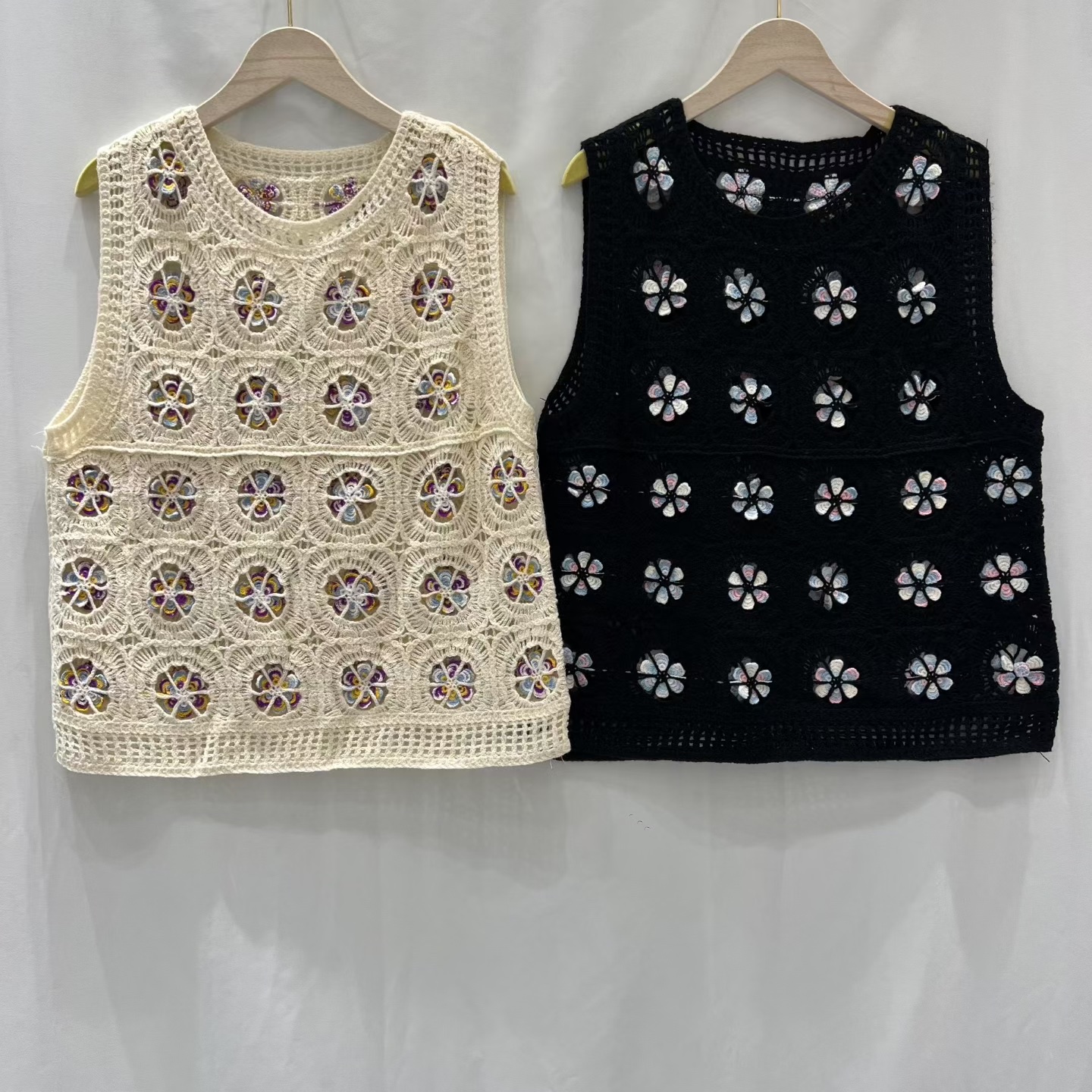 NO:751112,Xiaoxiang early spring new hollow flower vest,,19860909小香早春新款镂空花朵背心,,,Women's clothing