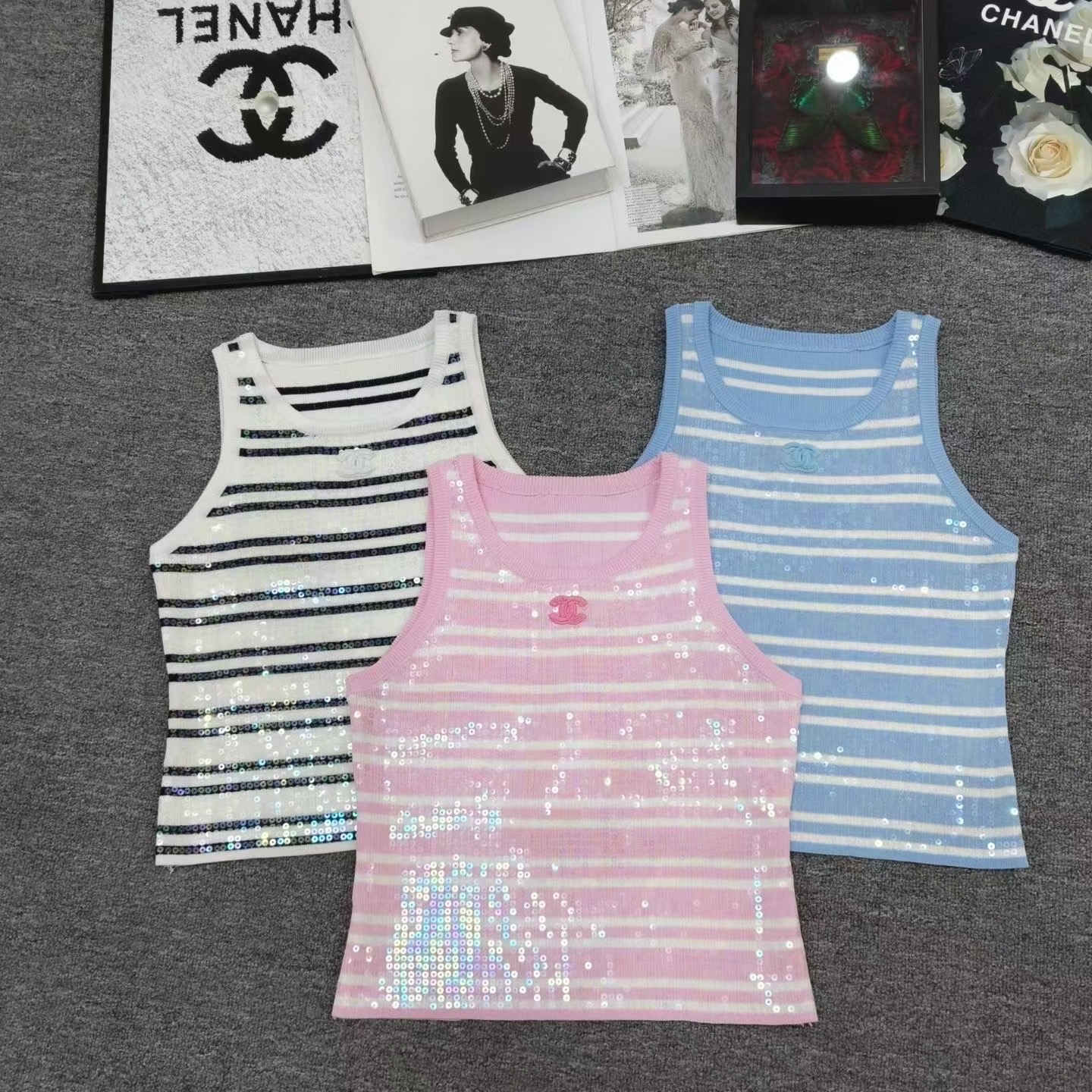 NO:797256,Chanel new sequined vest,,chanel,19860909香奈儿新款珠片背心,,chanel,,Women's clothing