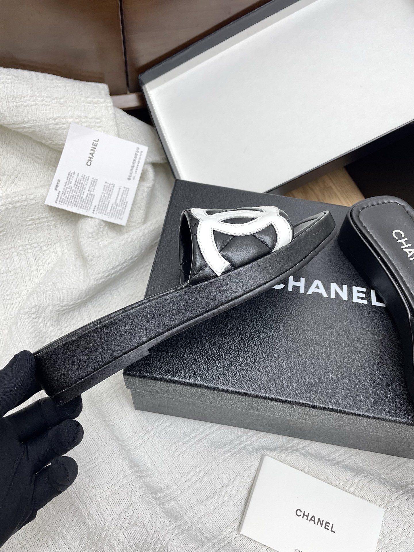 Chanel CC Logo Quilted Leather Espadrille Flats 6 i1748605885699 5283 0 4