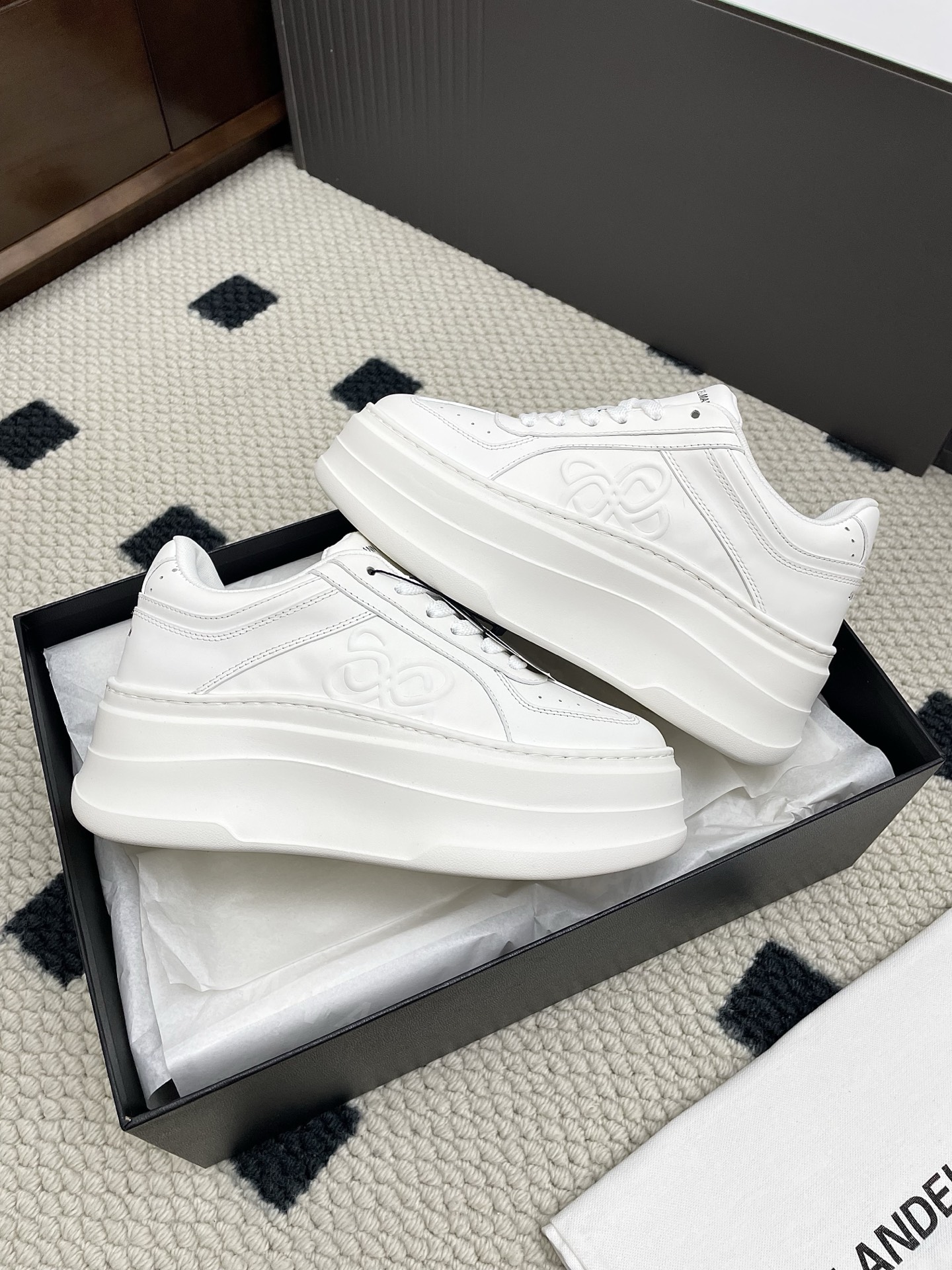 NO:437987,Details, casual shoes/sports shoes, sneakers19860909细节,休闲鞋/运动鞋,sneakers,Women's Shoes