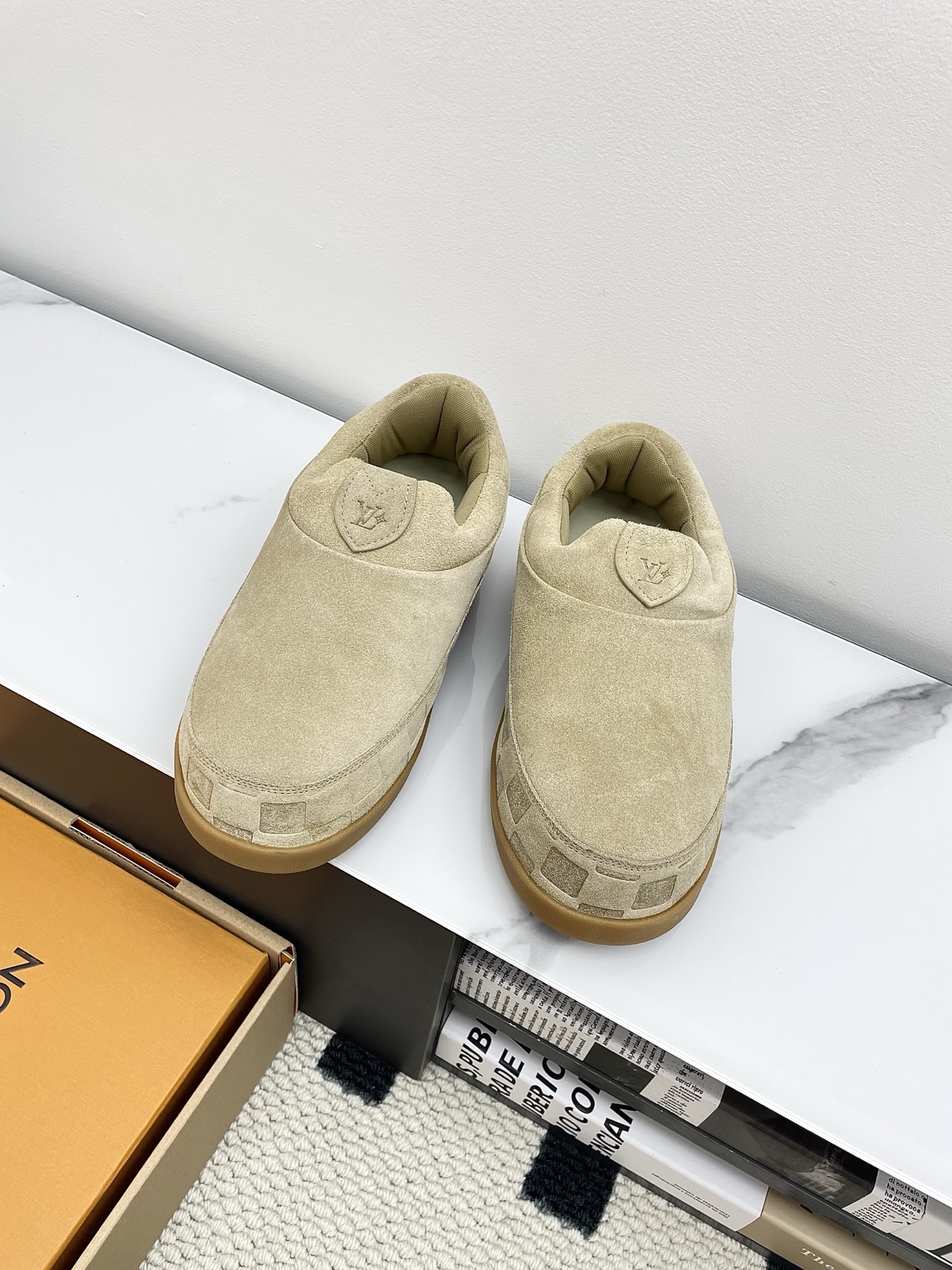 NO:479460,Men's 10 | Autumn and Winter Series｜New high-height thick-soled sports shoes fat Ding shoes Lv.YETI chubby and dumb, ugly and super cute, bear's paw soles are also very cute, inner height is 5cm, great, foot feels invincible, super comfortable, super tight legs are super fashionable, the upper is ox-reverse velvet, inner breathable net, large sole original open mold tpu outsole size 35-42 (41 42 custom made no return or exchange) 38-46 (45 46 custom made no return or exchange), casual shoes/sports shoes, louis vuitton, sneakers19860909男10 | 秋冬系列｜新款增高厚底运动鞋胖丁鞋 Lv.YETI 胖嘟嘟哒 样子丑荫超级可爱 熊掌鞋底也是很可爱内增高5cm 太赞了 脚感无敌舒适～穿上超显腿细～时髦度极高 鞋面牛反绒 内里透气网里 大底原版开模tpu大底 码数35-42（41 42订做不退换）38-46（45 46订做不退换）,休闲鞋/运动鞋,louis vuitton,sneakers,Women's Shoes