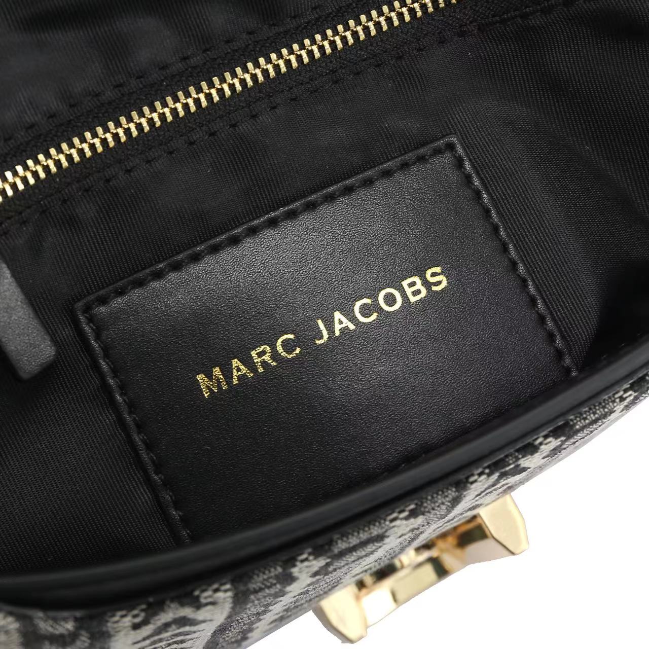 新款MJ秋冬新款，明星同款超热卖款；可单肩斜挎手提 链条可拆卸 长肩带可拆卸可调节长短 二条肩带可随意搭