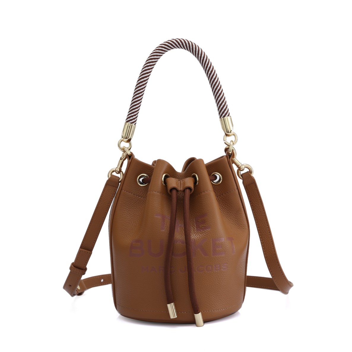 MarcJacobsl背影和小水桶包[玫瑰]可手提可斜挎的神仙颜值小水桶，一眼就能击中你的心，最喜欢今年