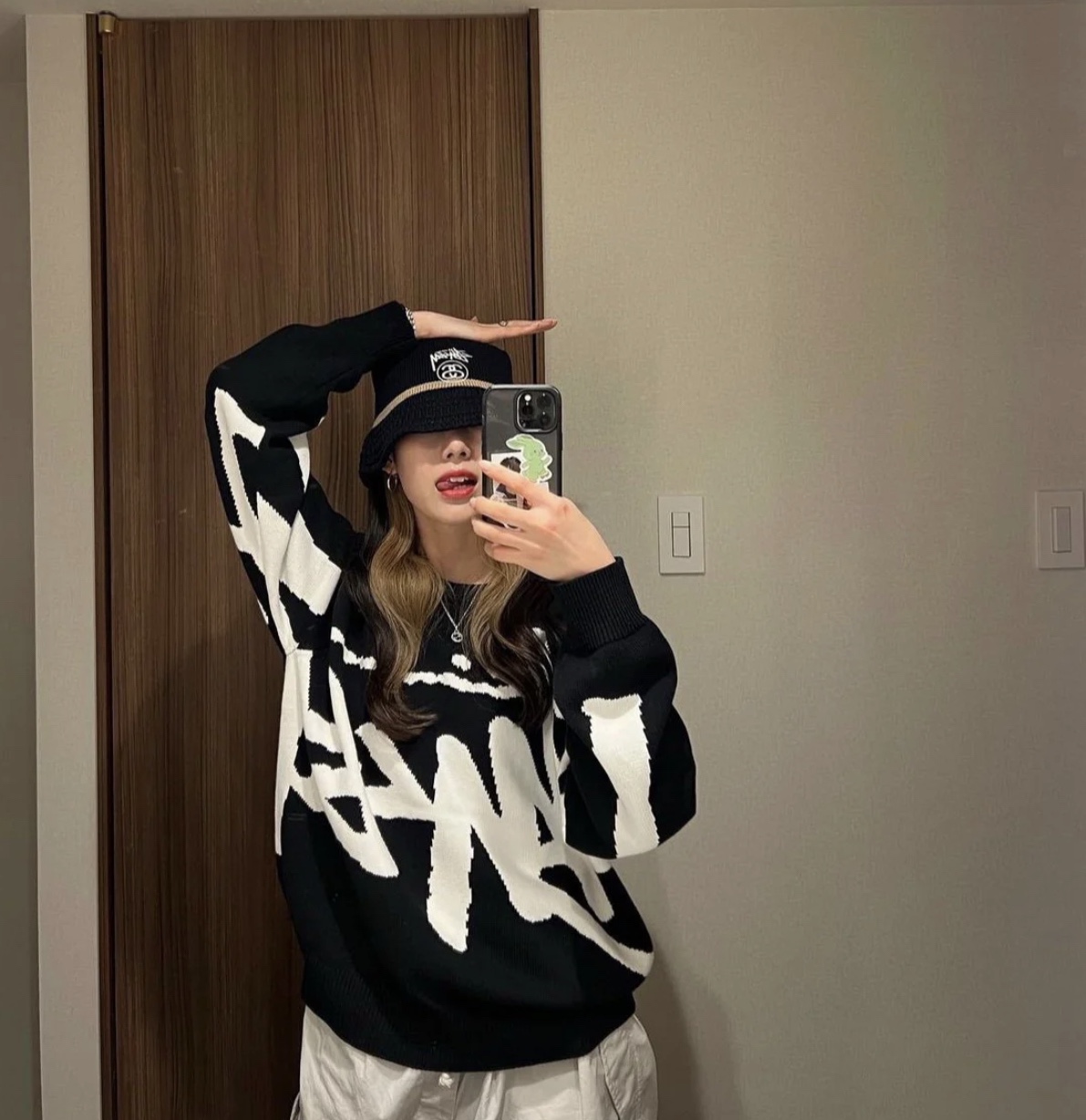 Stussy’s Iconic Knitwear: Surf and Street Culture Influence in Fashion Industry - 图片 4