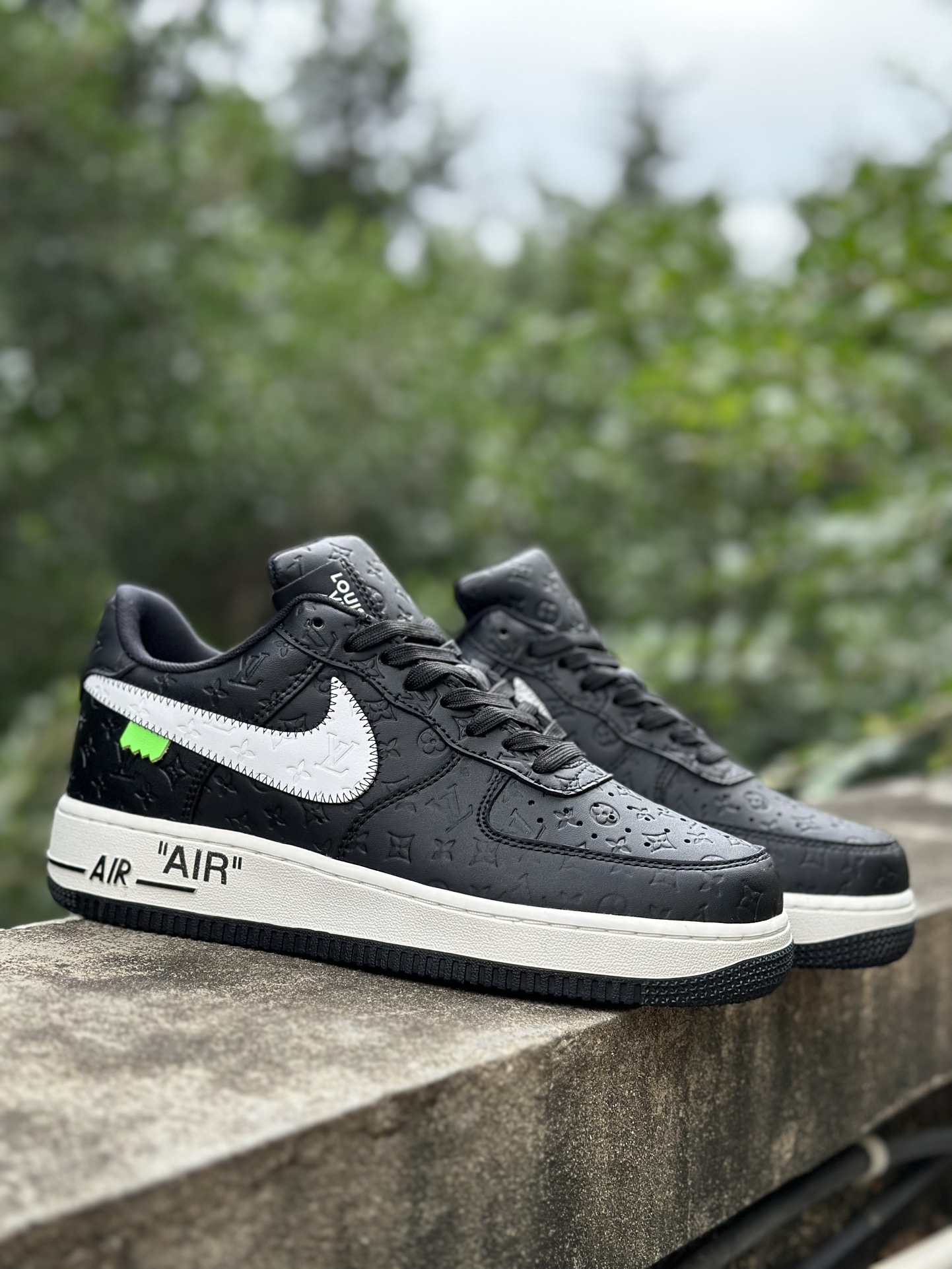 联名款福利特价大码供应LouisVuittonxNikeAirForce1Low低帮系带板鞋白红蓝LV联