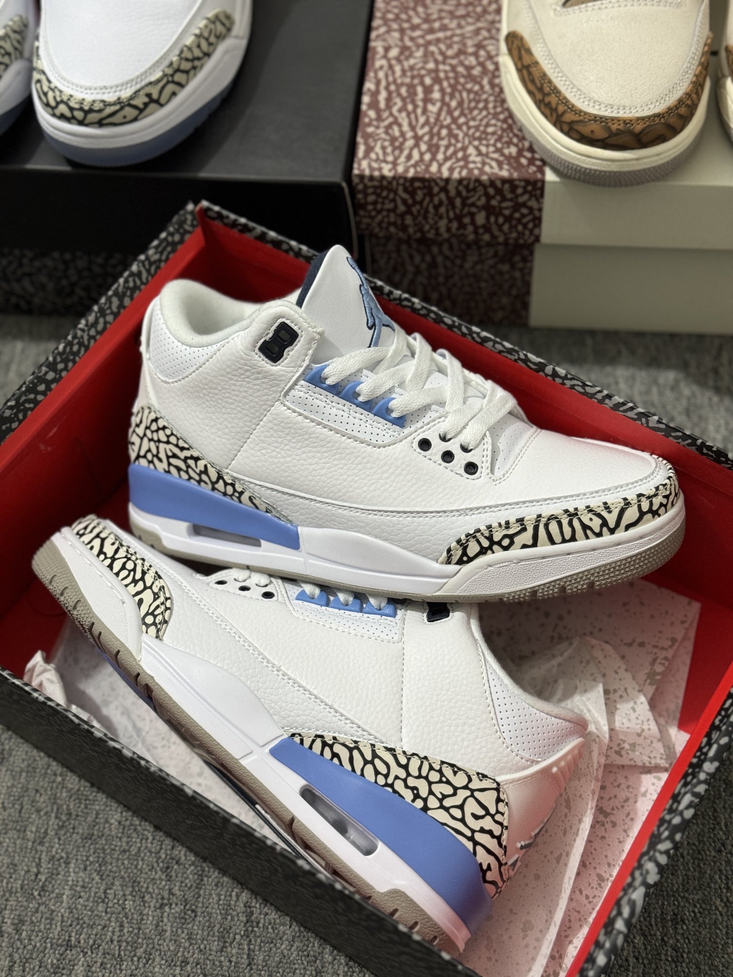 特价AirJordanAJ3全系列福利特价正确档案开发纸版楦型正确头层皮荔枝纹鞋面全新底模正确缓震鞋垫完