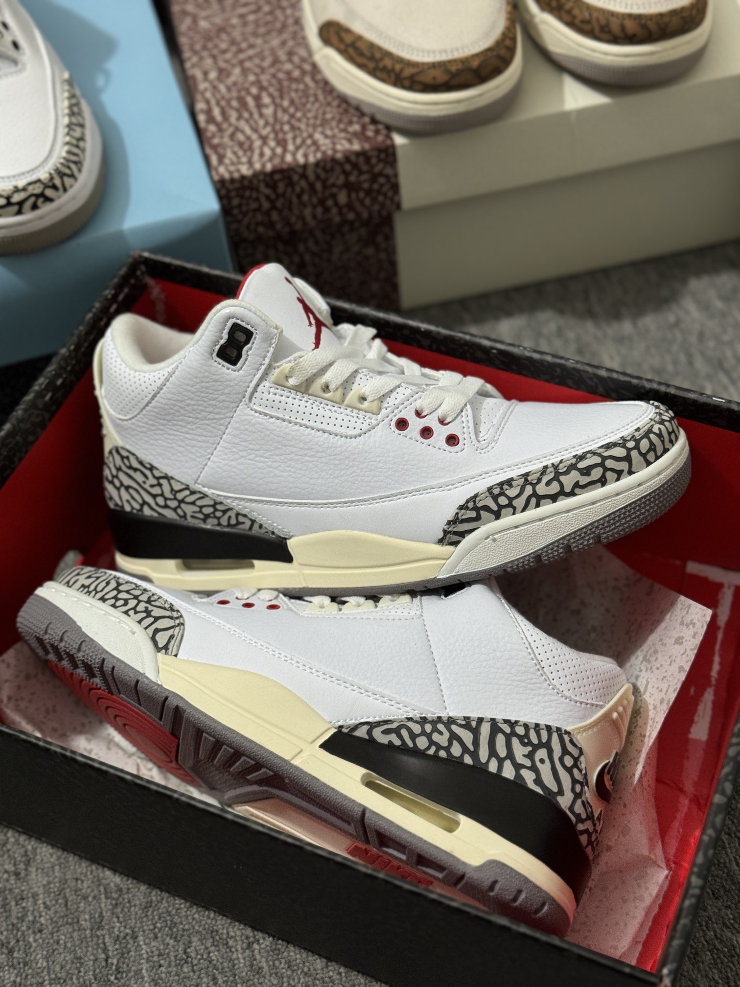 特价AirJordanAJ3全系列福利特价正确档案开发纸版楦型正确头层皮荔枝纹鞋面全新底模正确缓震鞋垫完