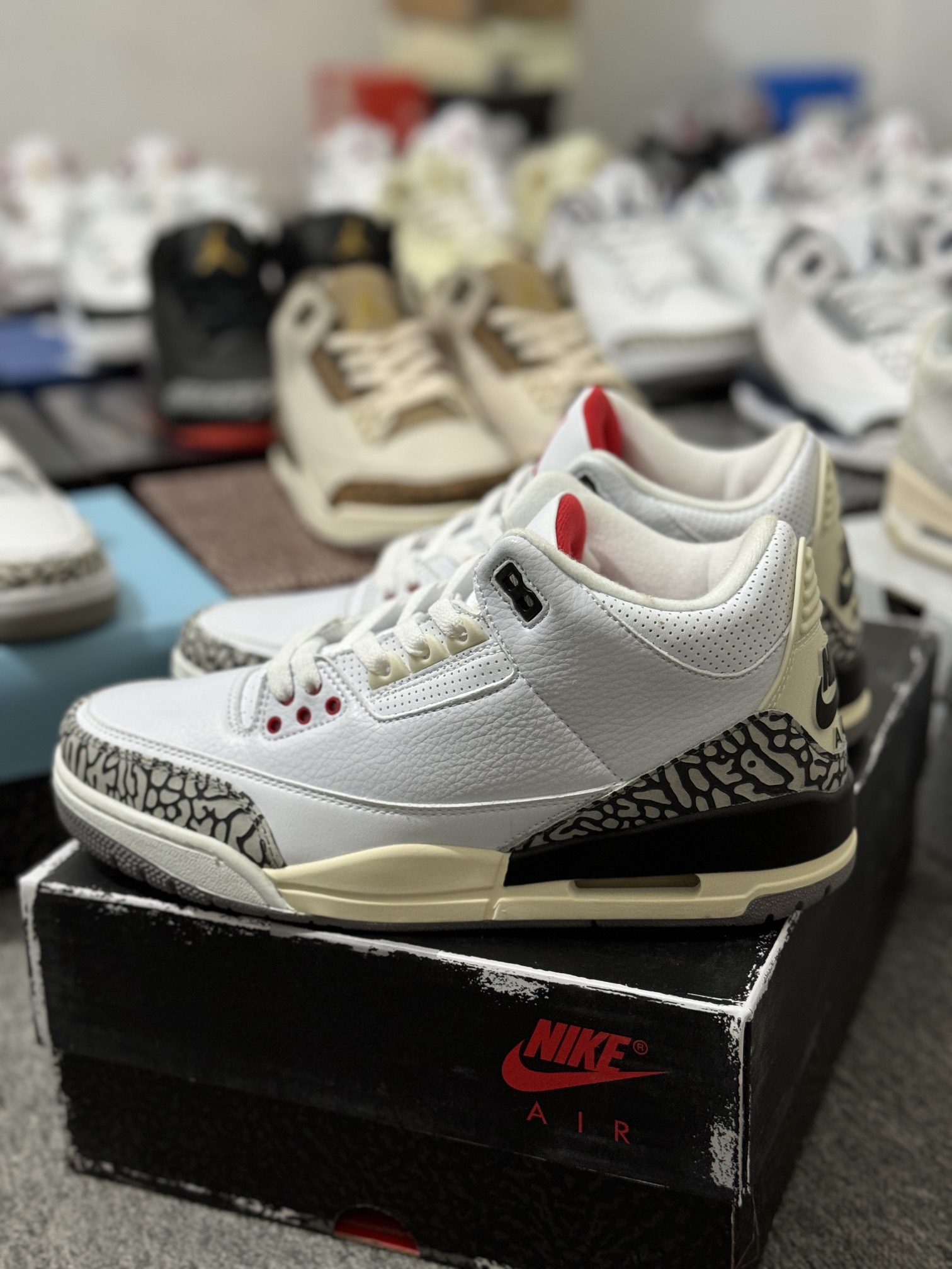 特价AirJordanAJ3全系列福利特价正确档案开发纸版楦型正确头层皮荔枝纹鞋面全新底模正确缓震鞋垫完