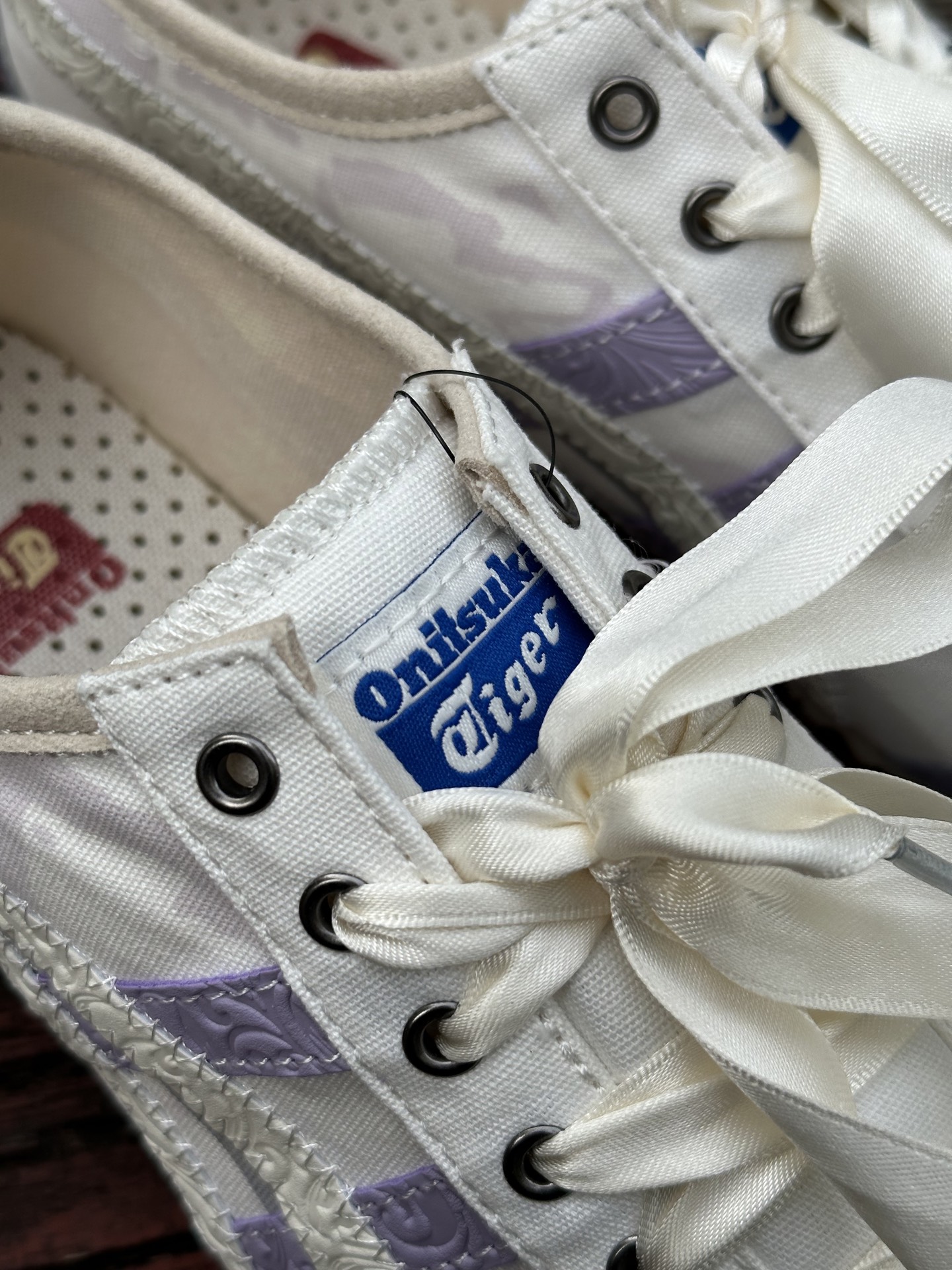 定制球鞋 Onitsuka Tiger鬼塚虎 MEXICO 66 熊猫恶作剧 舞漾乐章 落舞 轻便 低帮 浅紫色 D3K0N-0143-莆田鞋,莆田鞋货源,高仿鞋,高仿鞋货源,安福档口,莆田高仿鞋,莆田鞋批发,高仿鞋批发,莆田高仿运动鞋,高仿运动鞋,莆田运动鞋 定制球鞋 Onitsuka Tiger鬼塚虎 MEXICO 66 熊猫恶作剧 舞漾乐章 落舞 轻便 低帮 浅紫色 D3K0N-0143