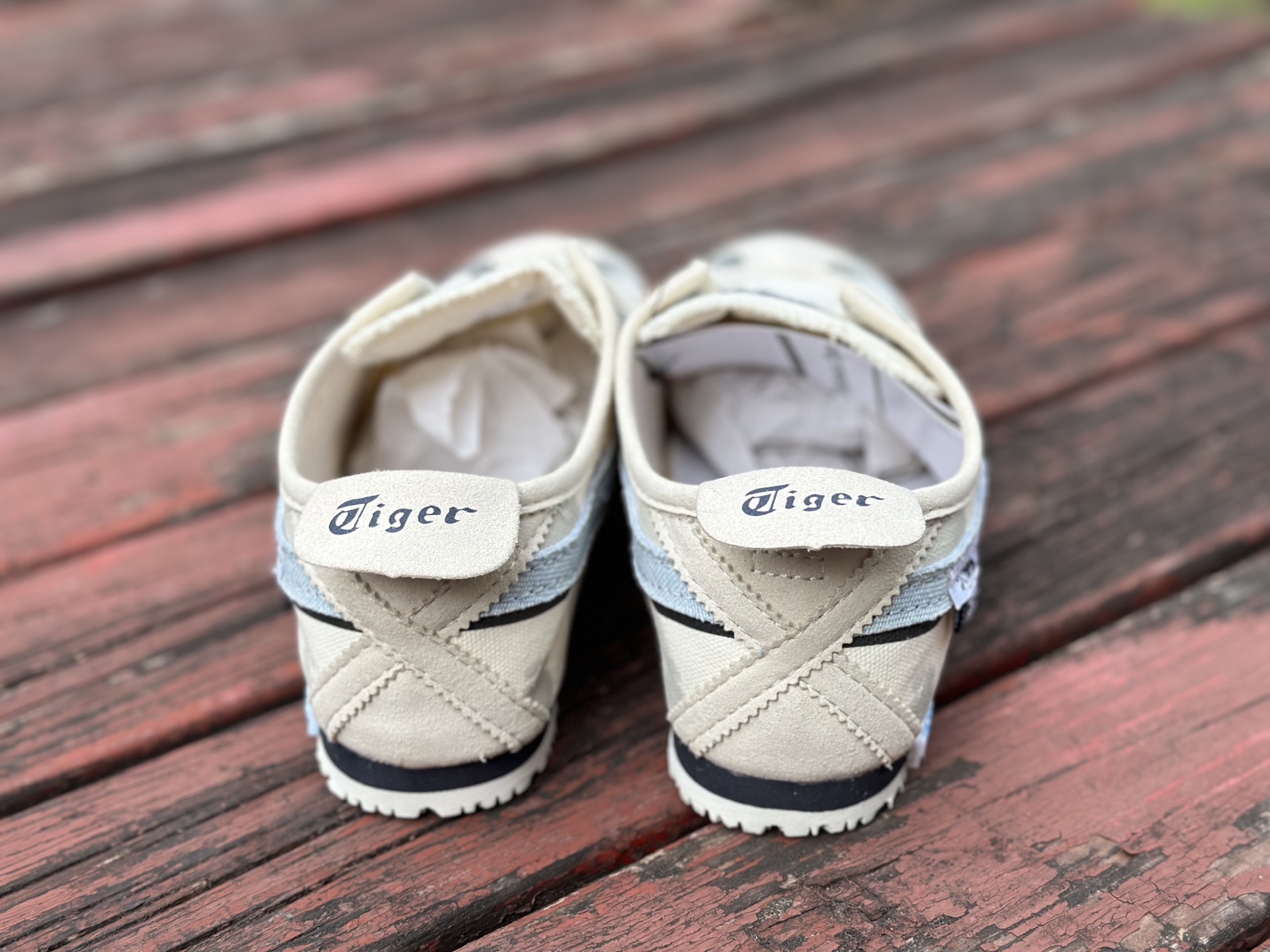 定制球鞋 Onitsuka Tiger鬼塚虎 MEXICO 66 熊猫恶作剧 乘浪钓手 米黑蓝 1183A360-205