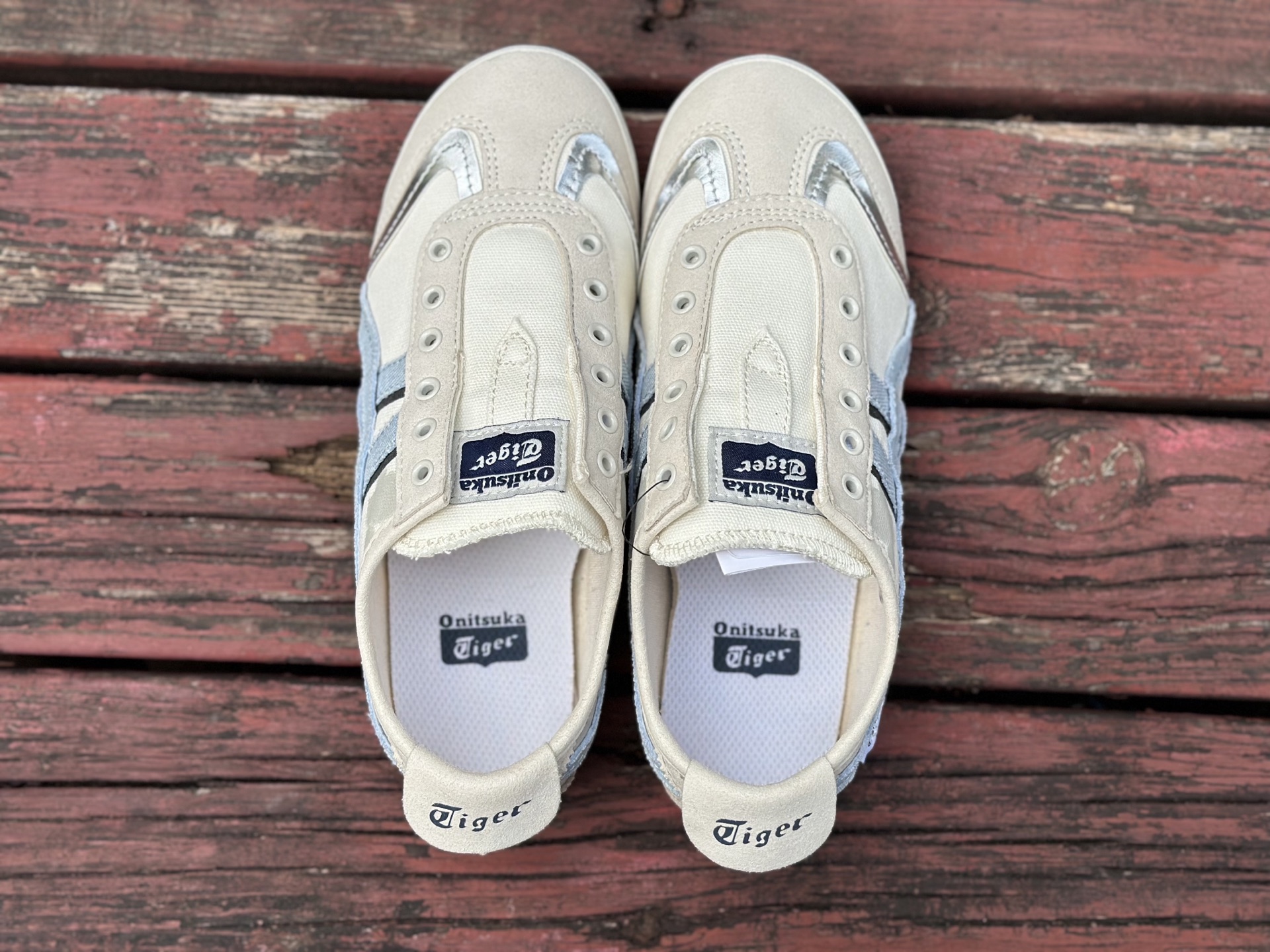 定制球鞋 Onitsuka Tiger鬼塚虎 MEXICO 66 熊猫恶作剧 乘浪钓手 米黑蓝 1183A360-205