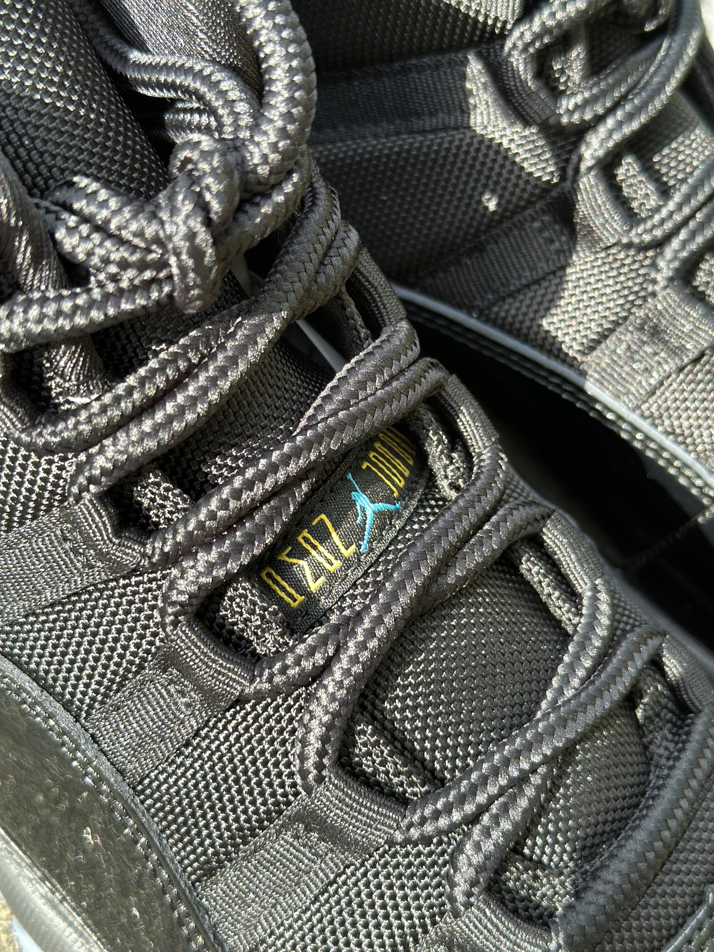 莞产头层版本 Air Jordan 11 Retro Low aj11 黑蓝2024复刻 CT8012-047 莞产头层版本 Air Jordan 11 Retro Low aj11 黑蓝2024复刻 CT8012-047