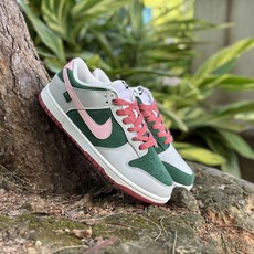 八月开门红 福利特价‼️ ‼️ NK Dunk sb Low 外贸特供 原盒原配 圈内天花板工艺 原厂冲刀 超高清洁 八月开门红 福利特价‼️ ‼️ NK Dunk sb Low 外贸特供 原盒原配 圈内天花板工艺 原厂冲刀 超高清洁