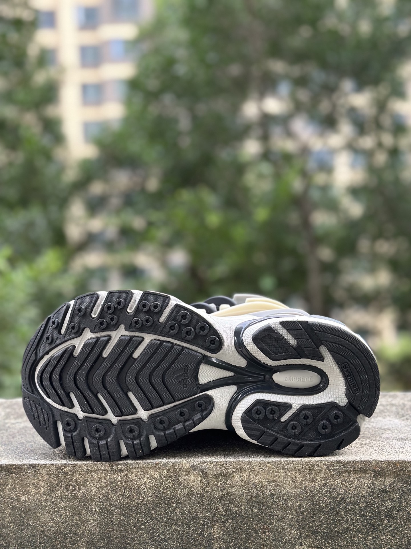 Pharrell x adidas Adistar Jellyfish 低帮复古风老爹鞋 JP9265-Top High Quatity Cheap Sneakers Fashion Clothing Clothes Bags handbags Shoes of all Brand wholesale With The best Quality And Beautiful Price from China Factory Chinese suppliers wholesaler seller Pharrell x adidas Adistar Jellyfish 低帮复古风老爹鞋 JP9265