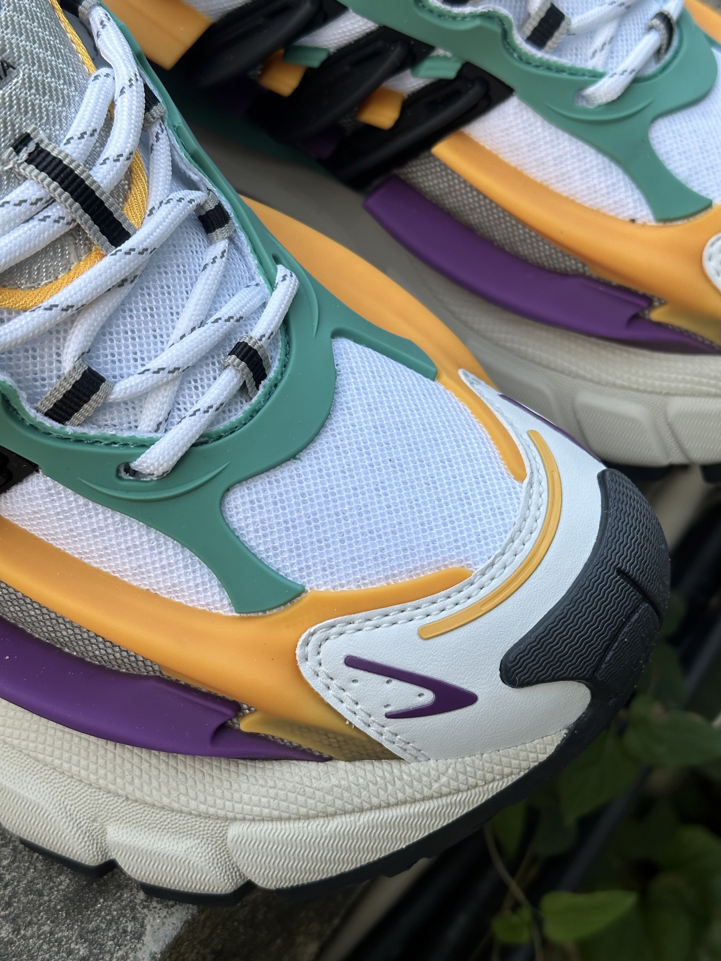 Pharrell x adidAdistar Jellyfish 低帮复古风老爹鞋 菲董4.0水母鞋 JP9270 Pharrell x adidAdistar Jellyfish 低帮复古风老爹鞋 菲董4.0水母鞋 JP9270