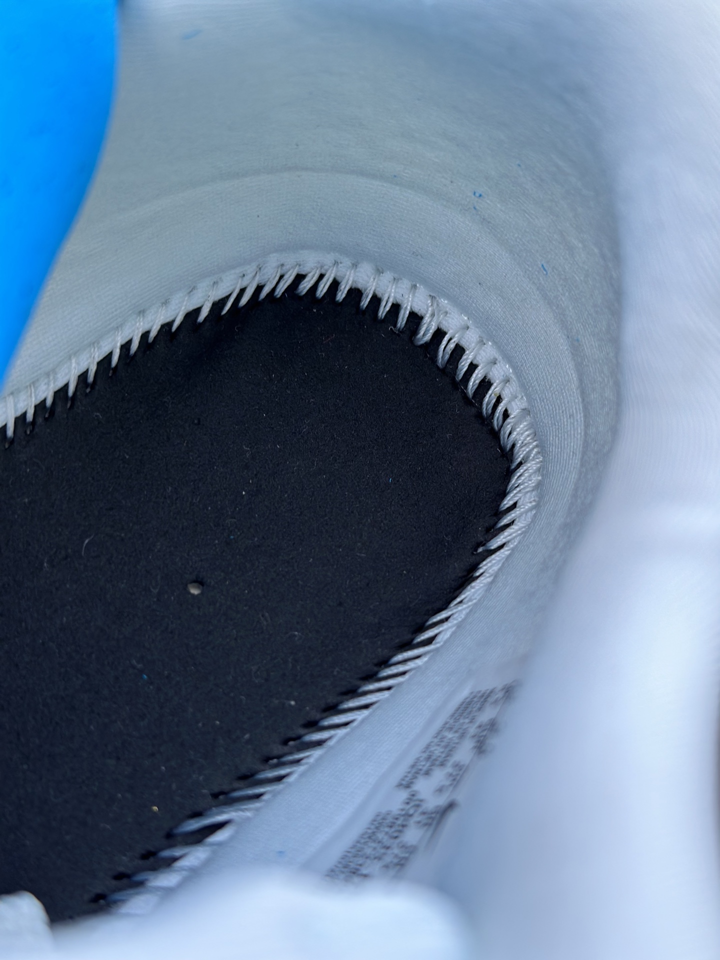 Nike Air Zoom Vomero Premium 耐克网面厚底气垫跑鞋 黑橙 IQ4035-100