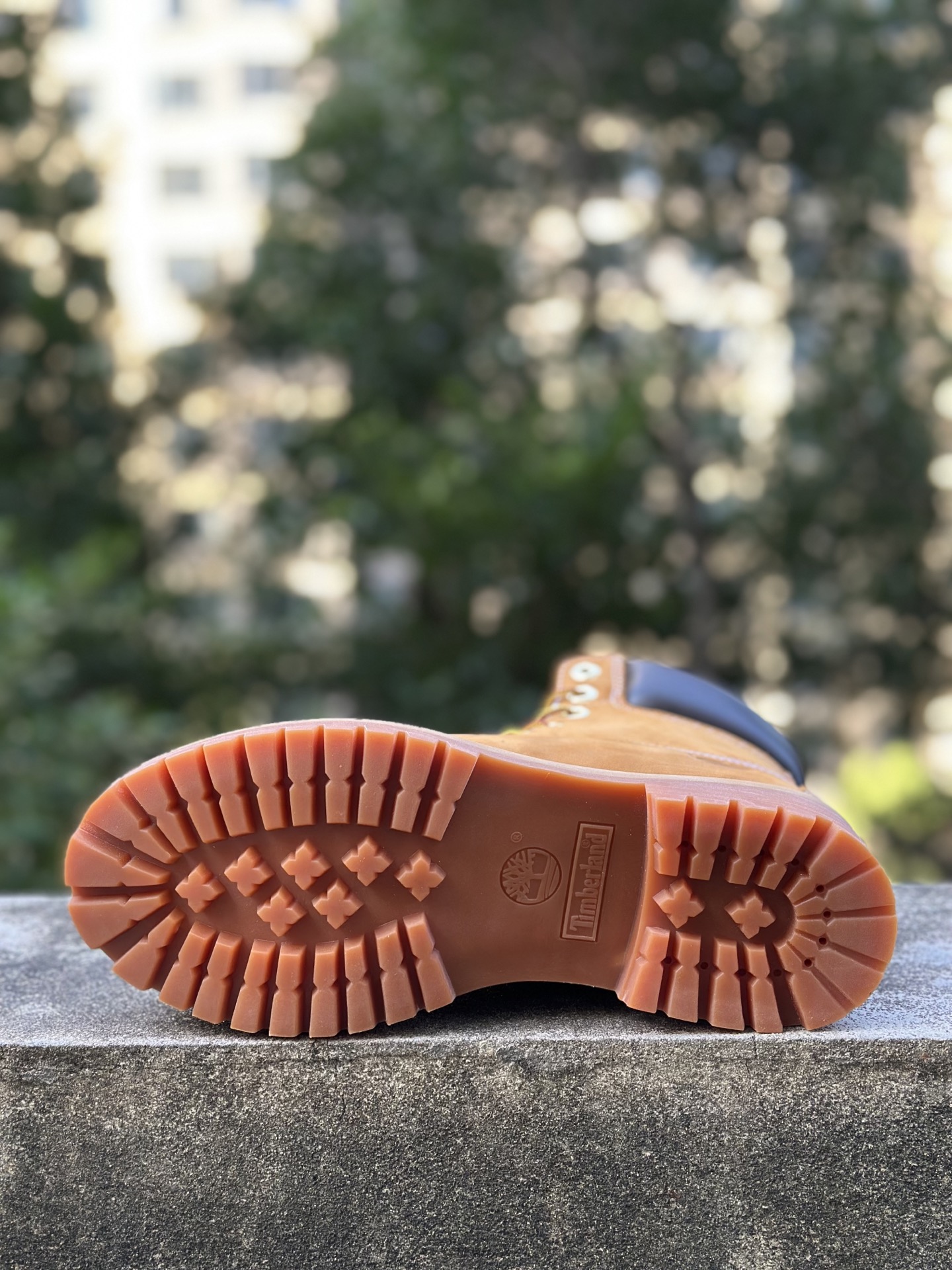 添柏岚 Timberland 踢不烂/经典款黄色高帮 A3299 添柏岚 Timberland 踢不烂/经典款黄色高帮 A3299