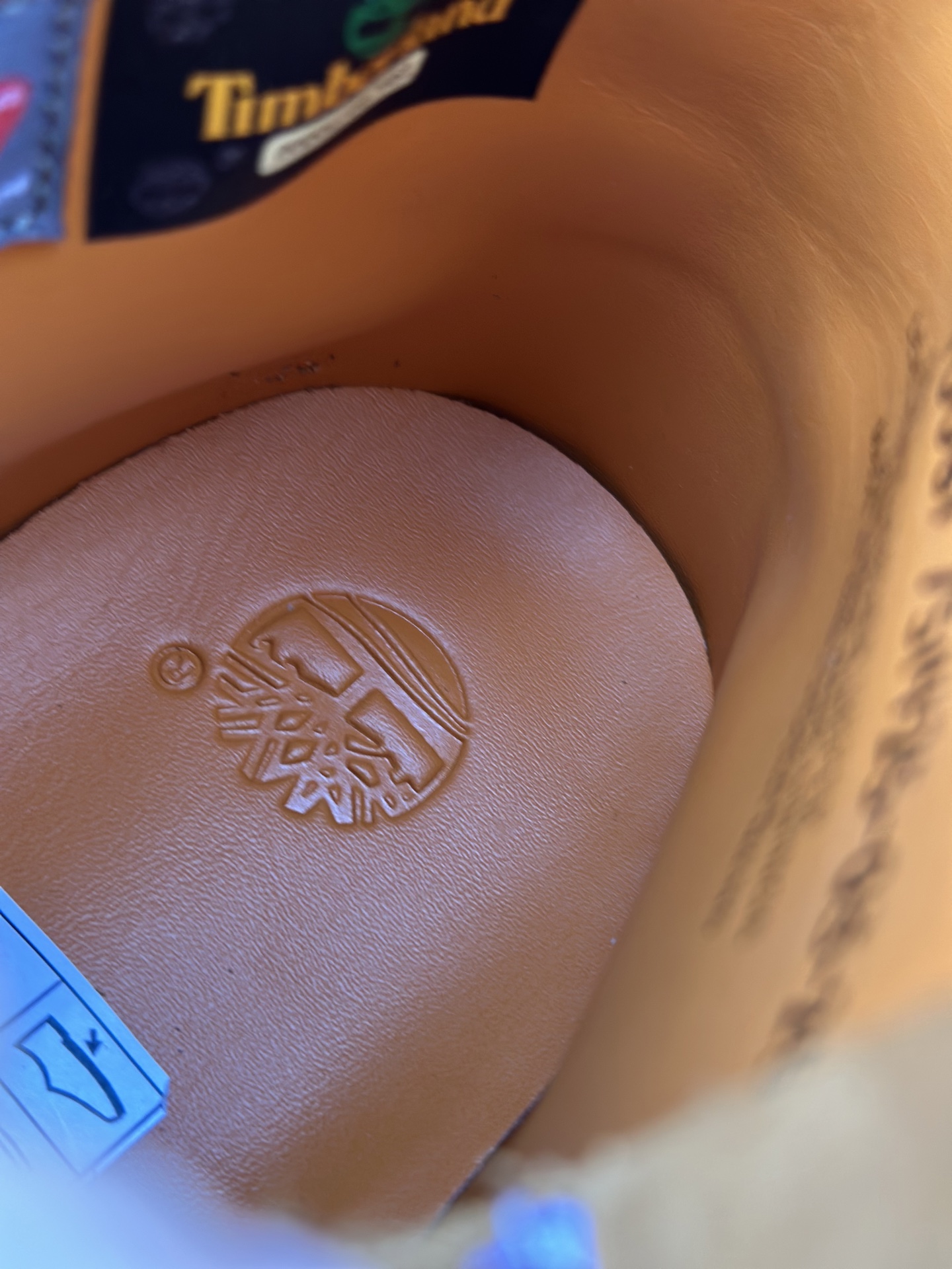 添柏岚 Timberland 踢不烂/经典款黄色高帮 A3299 添柏岚 Timberland 踢不烂/经典款黄色高帮 A3299