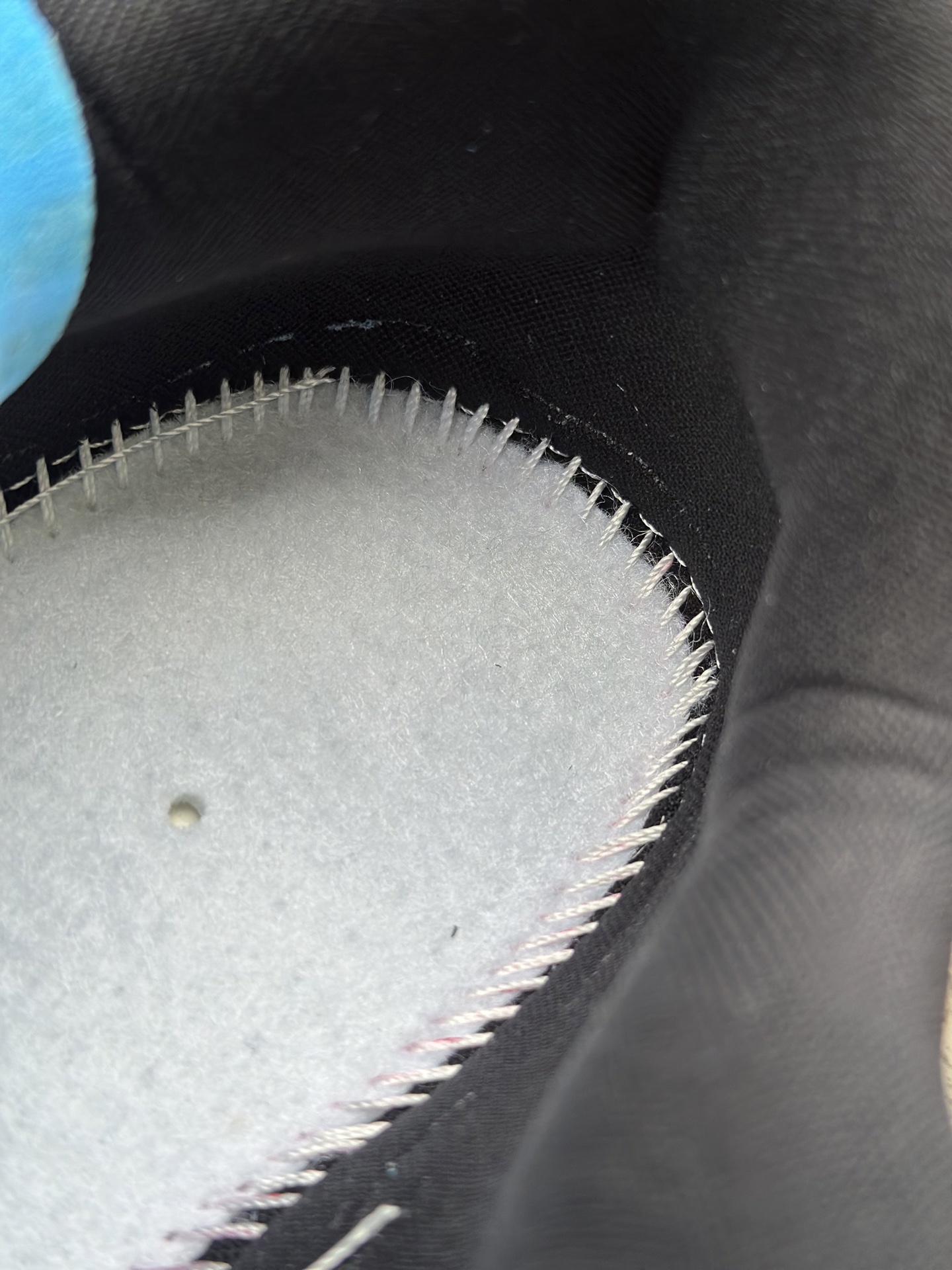 Jordan CMFT Era Chicago 柔软舒适 防滑耐磨 低帮 生活休闲鞋 男款 白红