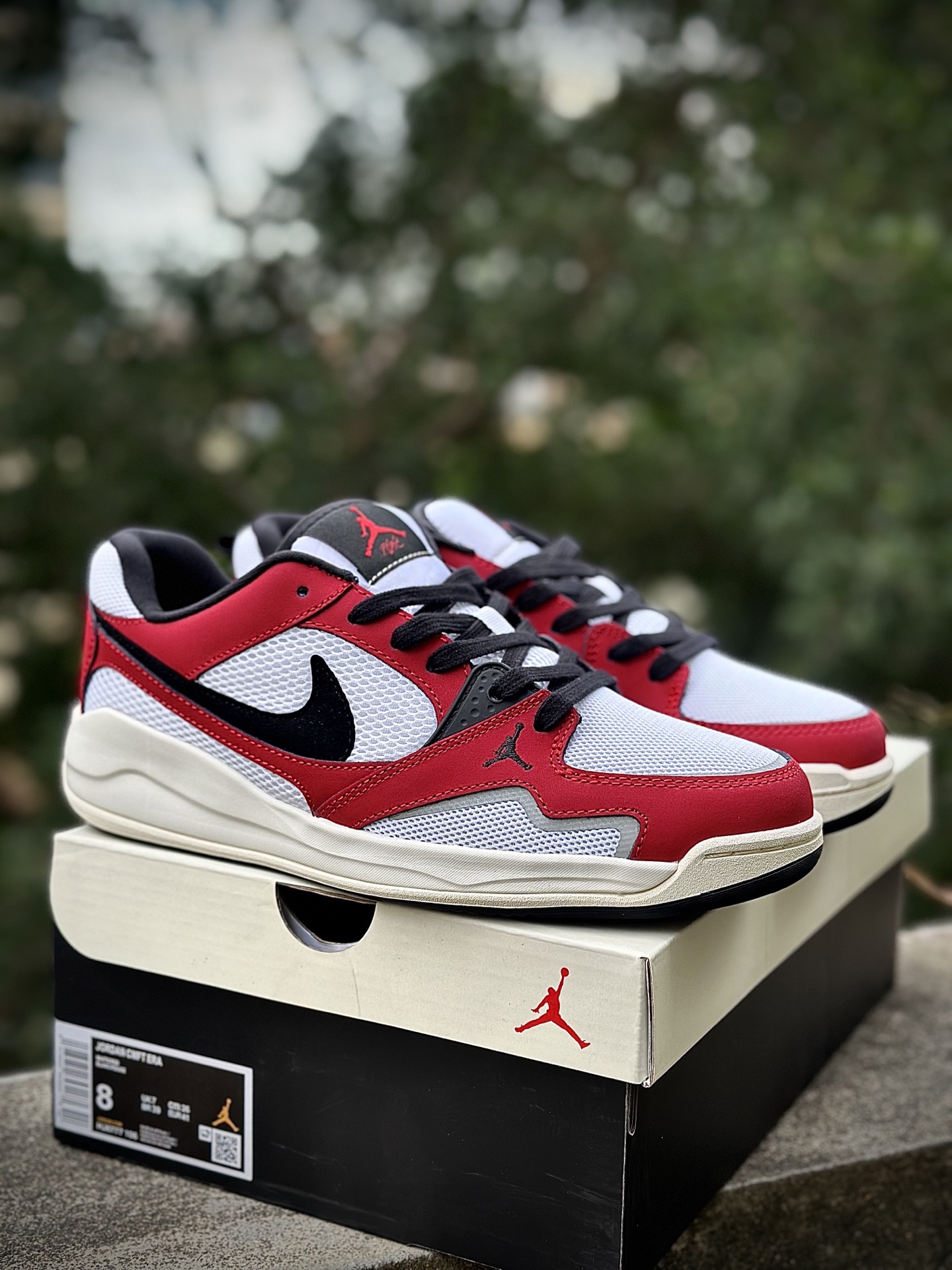 Jordan CMFT Era Chicago 柔软舒适 防滑耐磨 低帮 生活休闲鞋 男款 白红