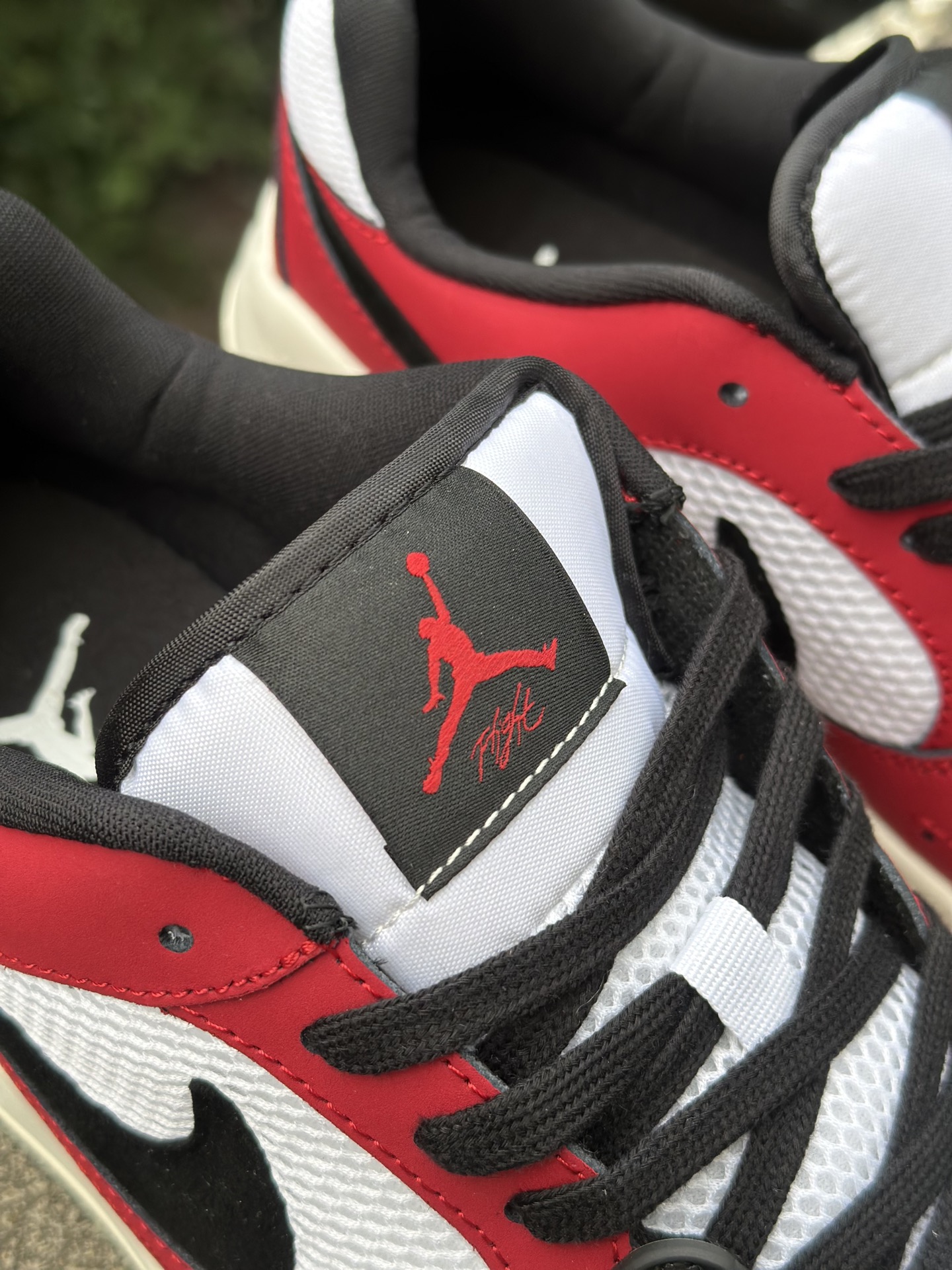 Jordan CMFT Era Chicago 柔软舒适 防滑耐磨 低帮 生活休闲鞋 男款 白红